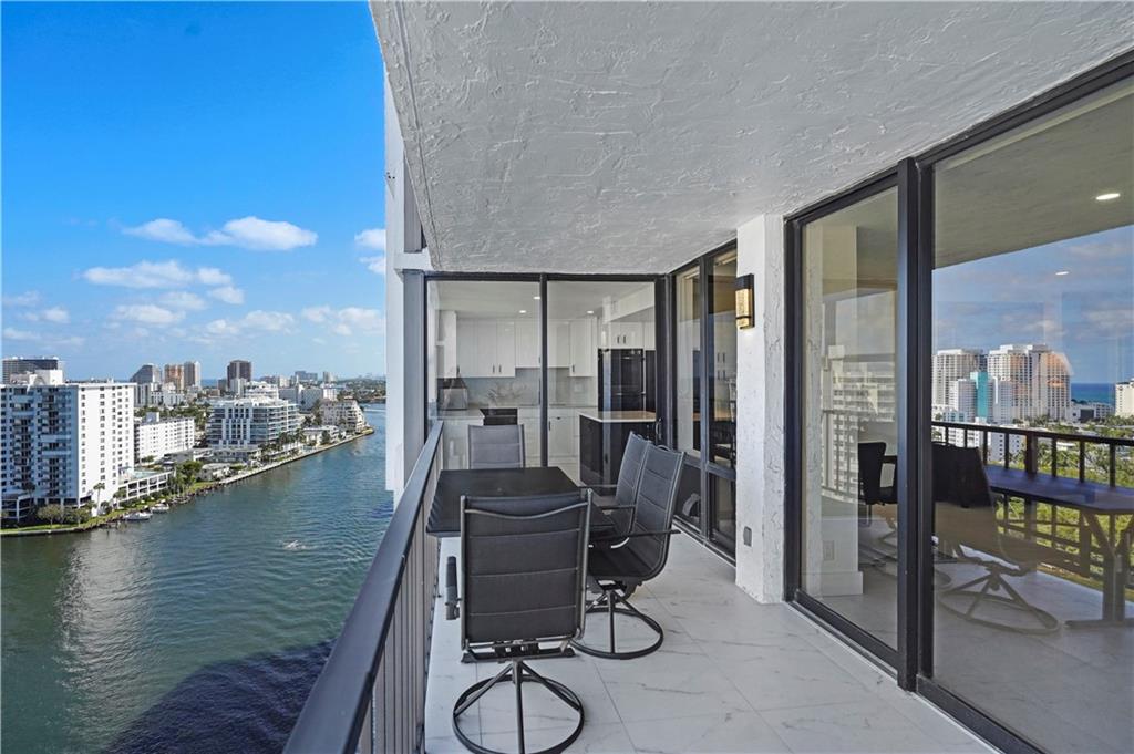 CORINTHIAN - Residential