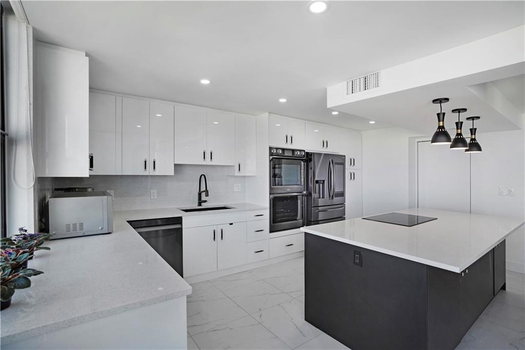 CORINTHIAN - Residential