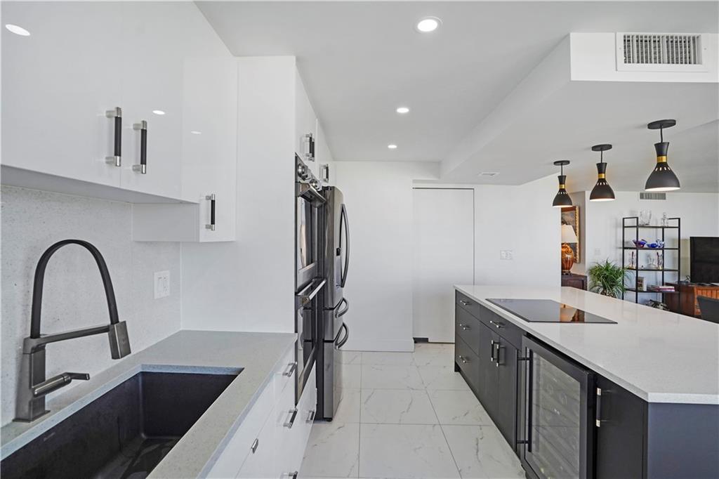 CORINTHIAN - Residential