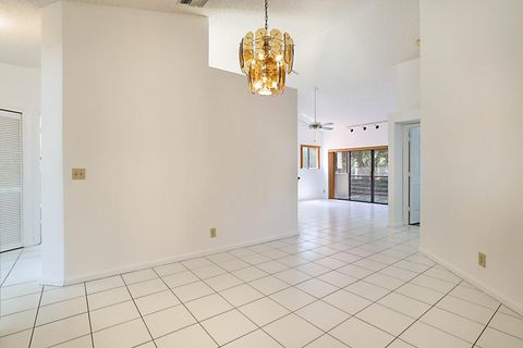 Featured picture for the property R11088866