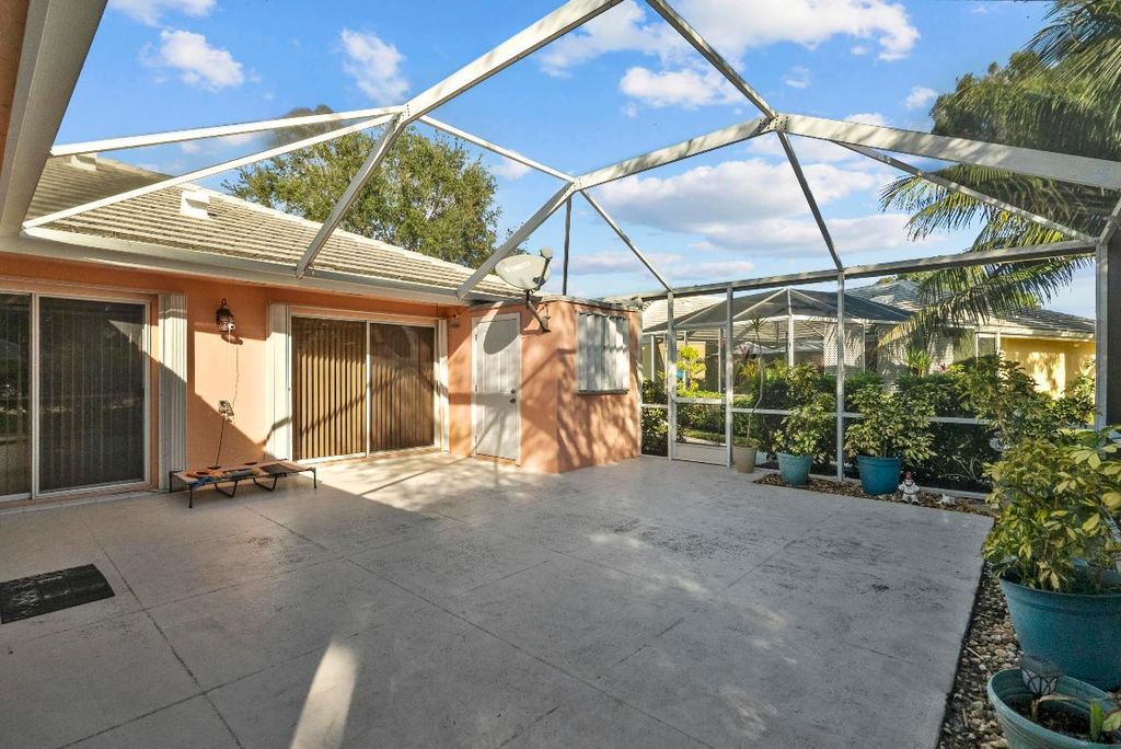 Photo of 903 Sun Terrace Court, Palm Beach Gardens, FL 33403 (MLS # R10938226)