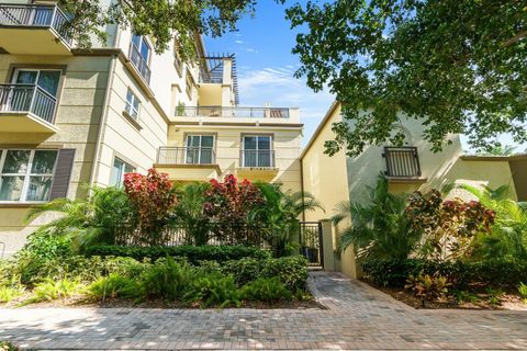 A home in Wilton Manors