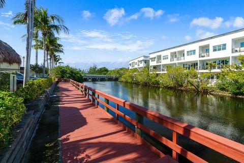 A home in Wilton Manors