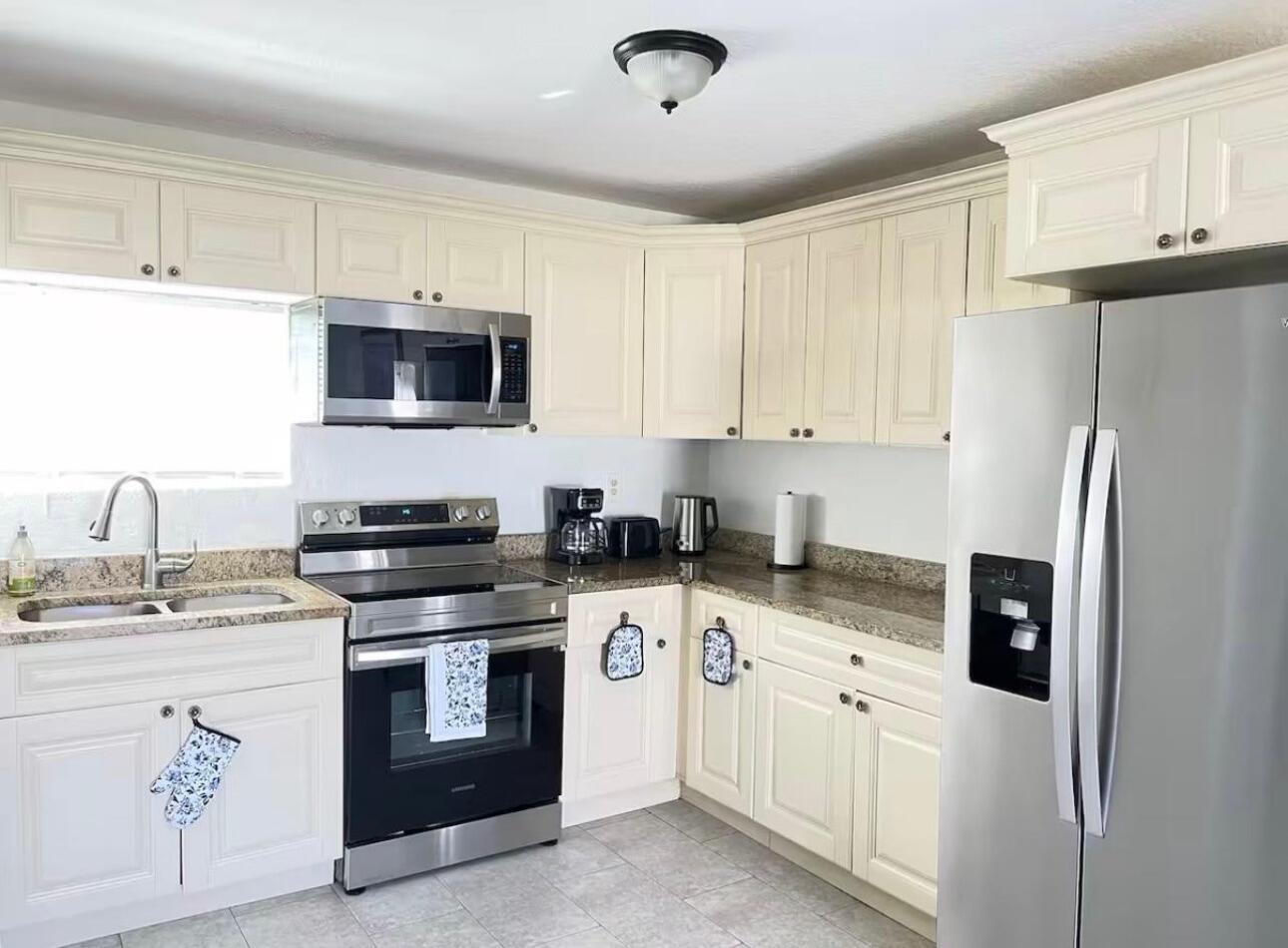 MEADOW PARK - Residential Income