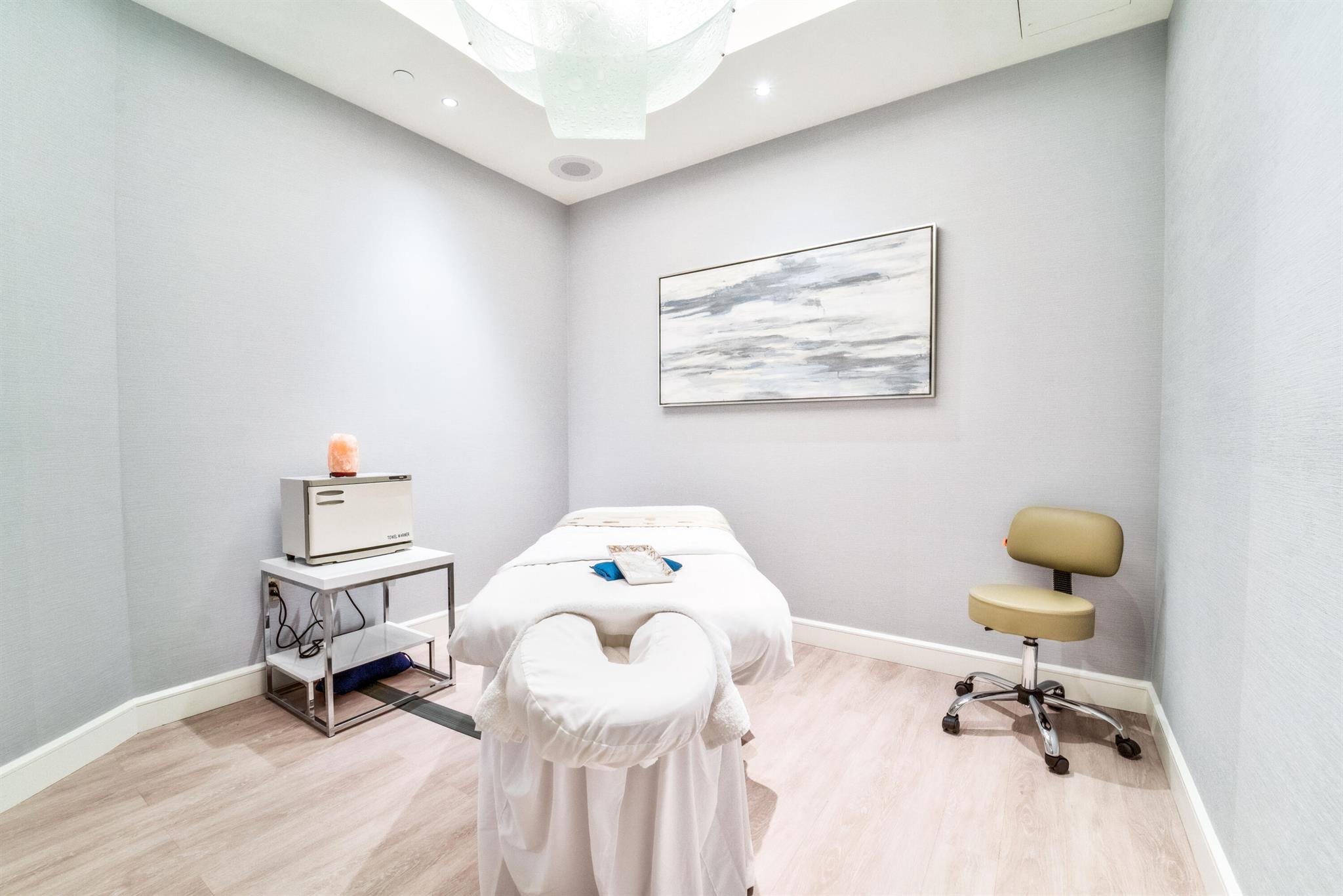 Mizner Country Club - Residential