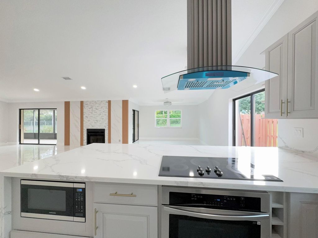 Photo of 20870 Sugarloaf Lane, Boca Raton, FL 33428 (MLS # R11002558)