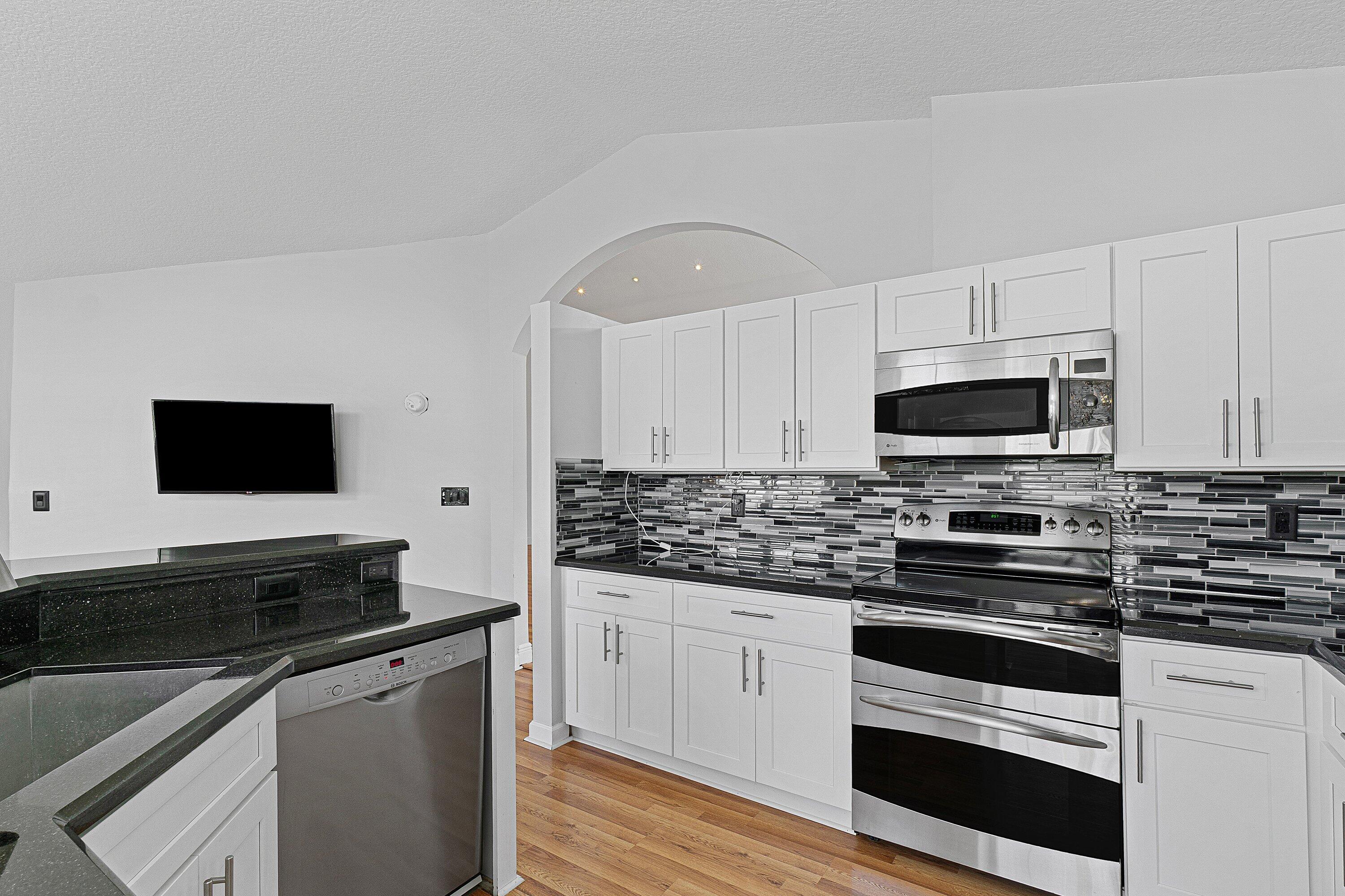 8213 CASSIA Drive
