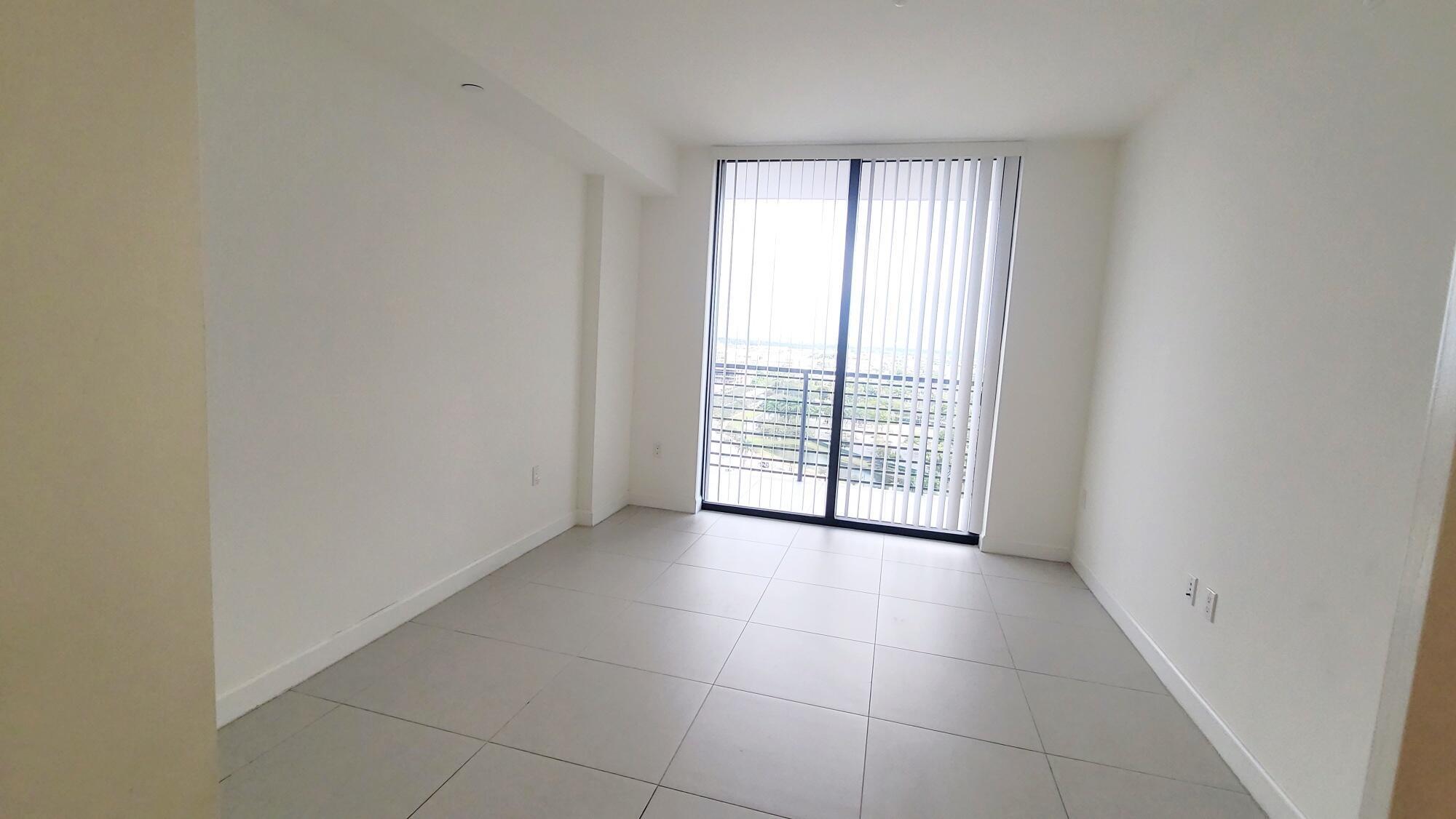 5252 PASEO CONDO - Residential Lease