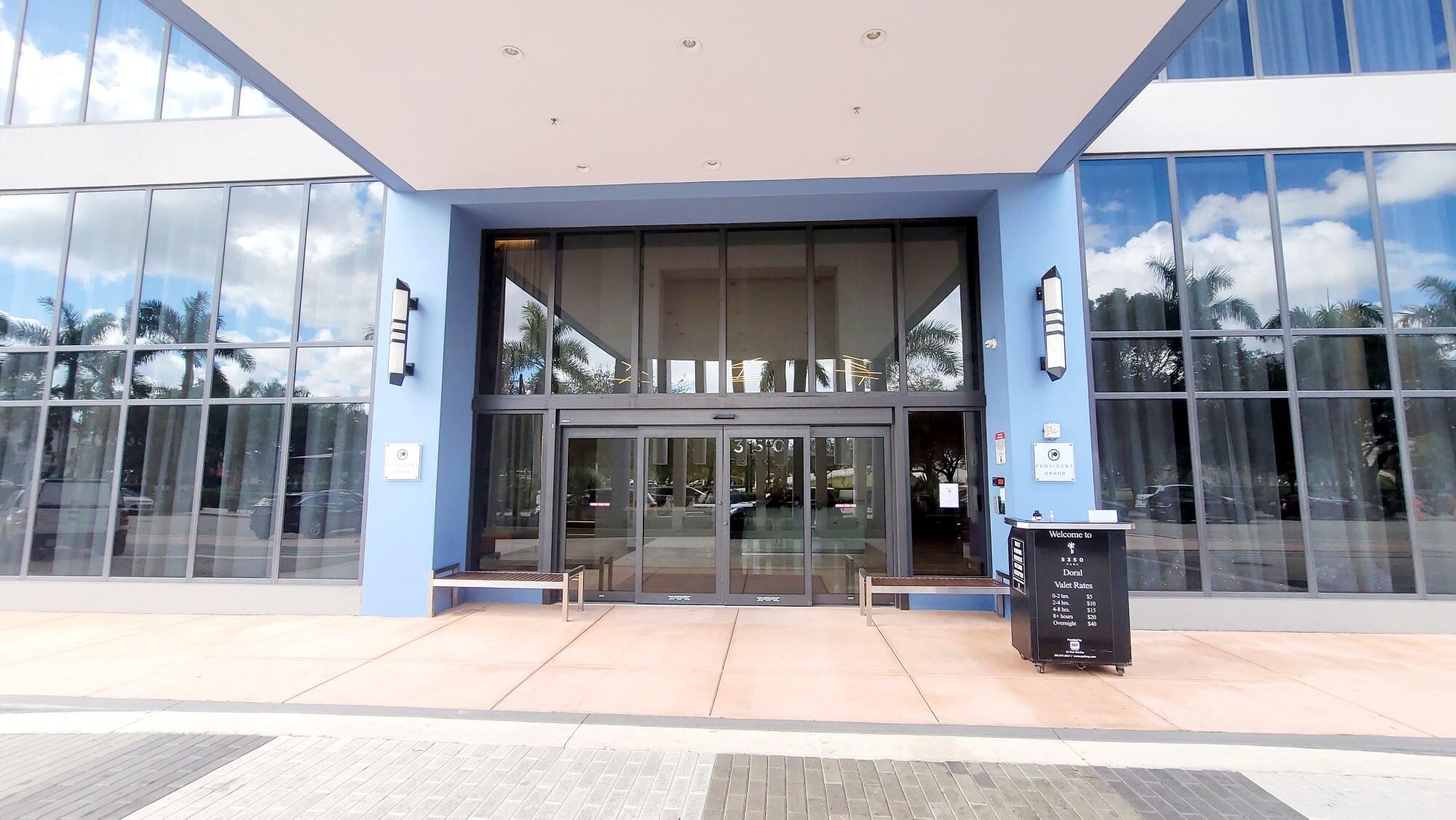 5252 PASEO CONDO - Residential Lease