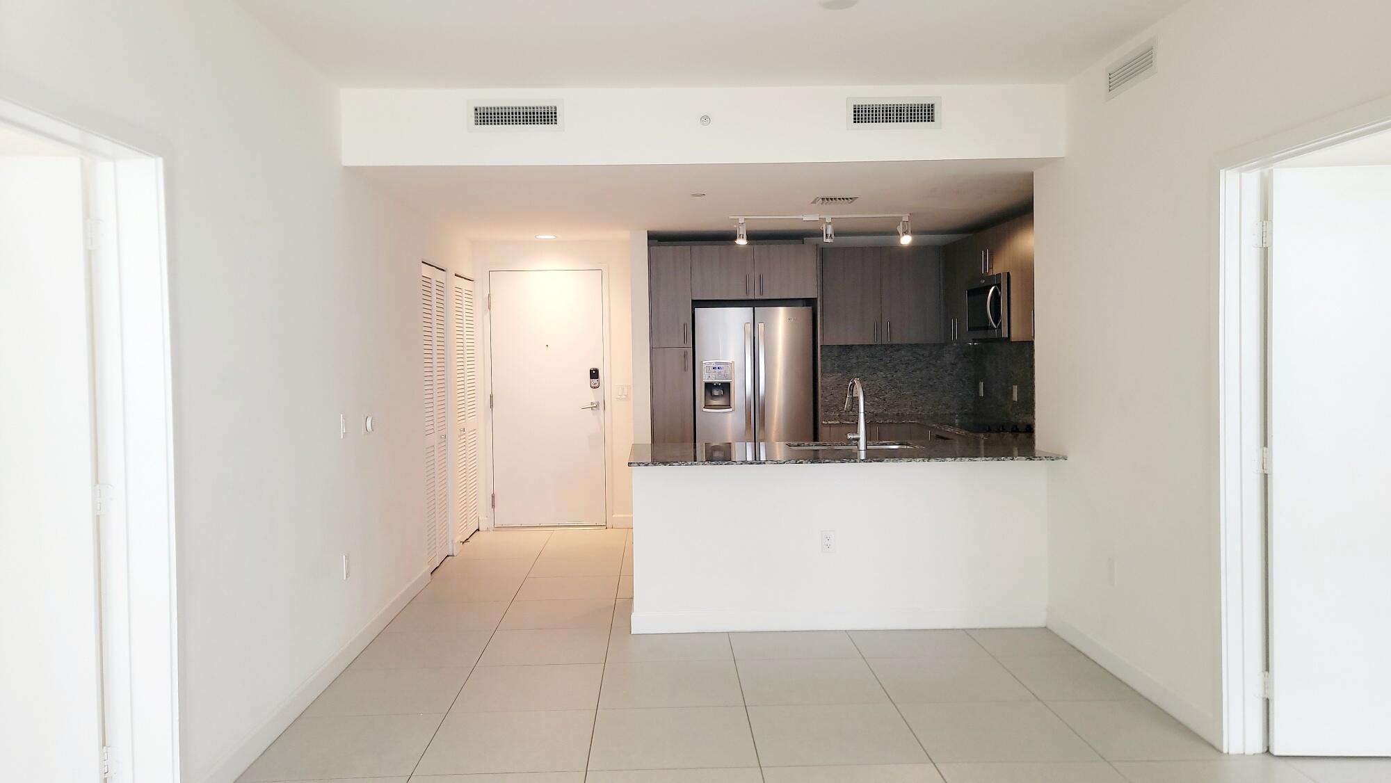 5252 PASEO CONDO - Residential Lease