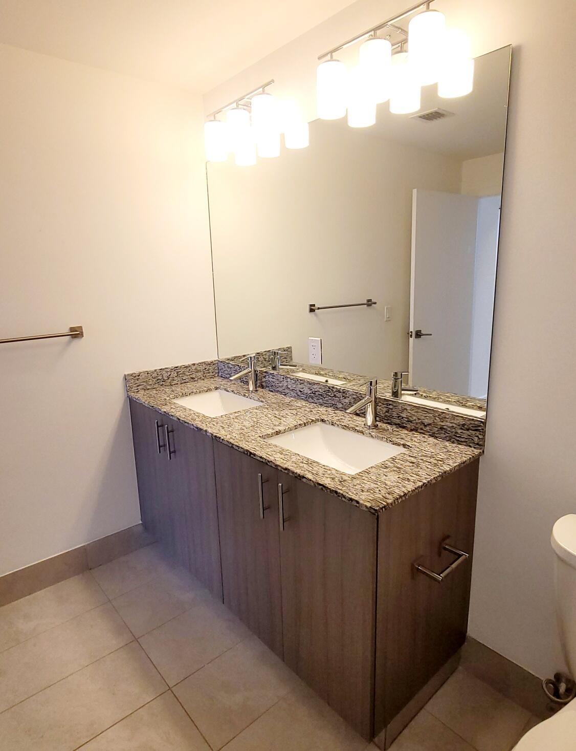 5252 PASEO CONDO - Residential Lease