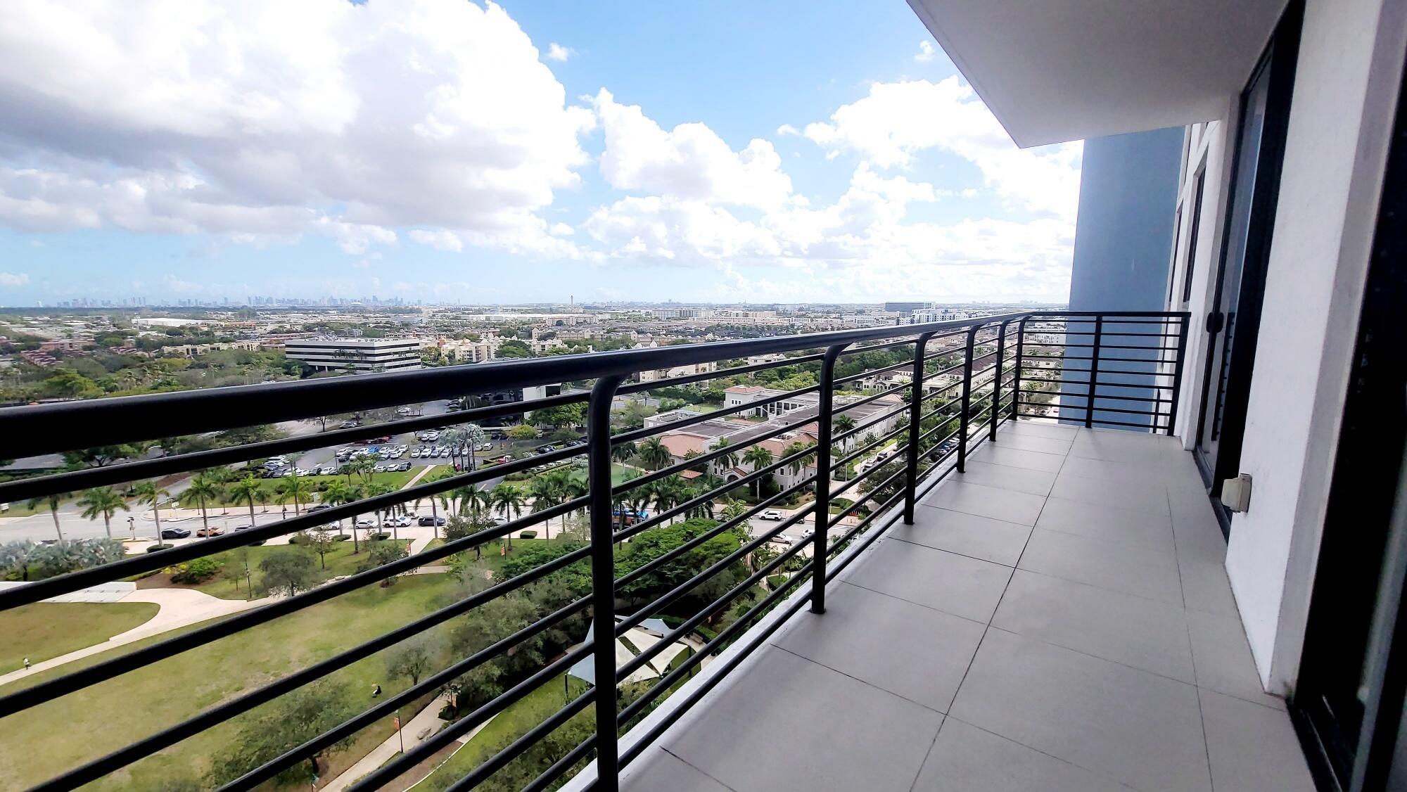 5252 PASEO CONDO - Residential Lease