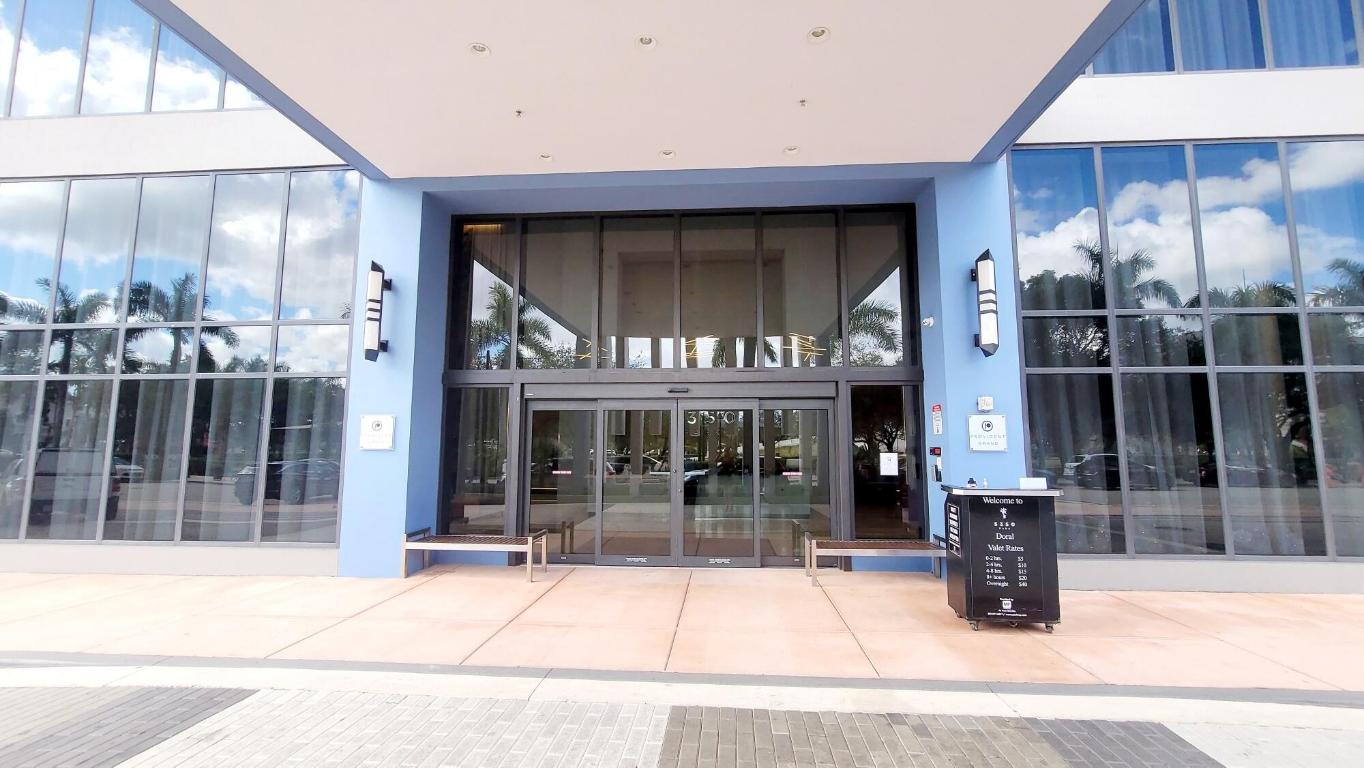 5252 PASEO CONDO - Residential Lease