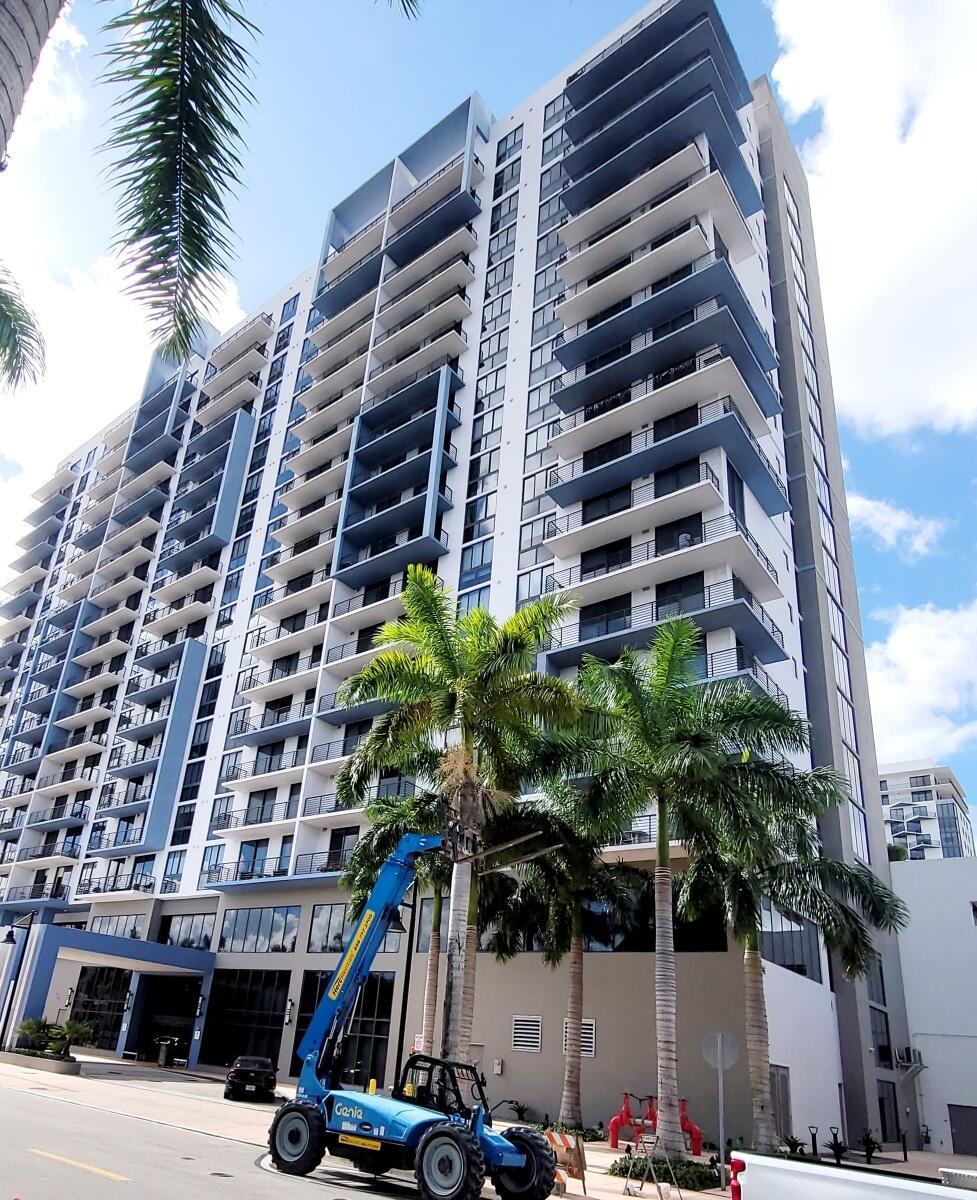 5252 PASEO CONDO - Residential Lease