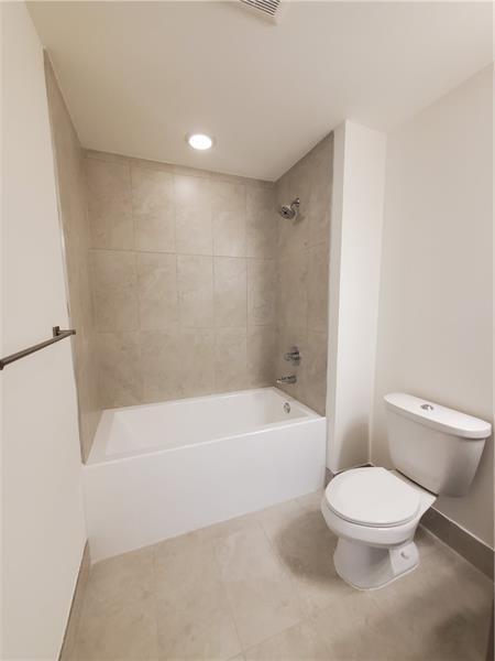 5252 PASEO CONDO - Residential Lease