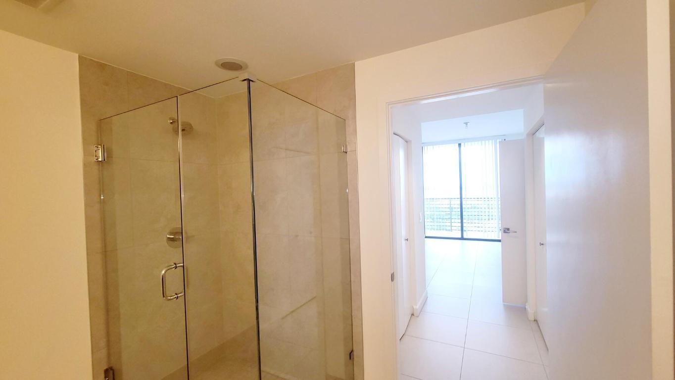 5252 PASEO CONDO - Residential Lease