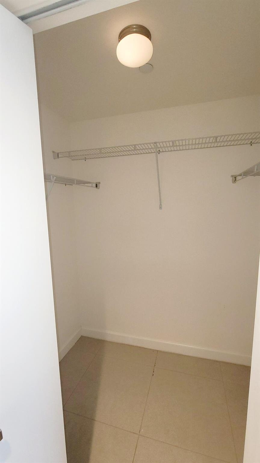 5252 PASEO CONDO - Residential Lease