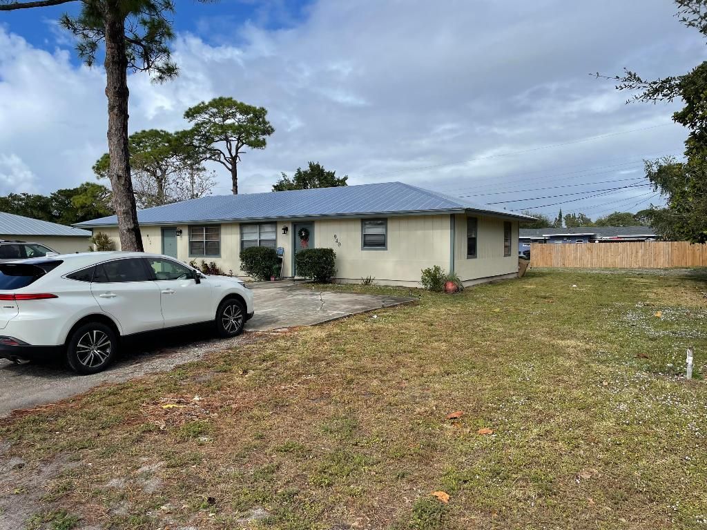 Photo of 942 Fra Mar Place, Fort Pierce, FL 34982 (MLS # R11045391)