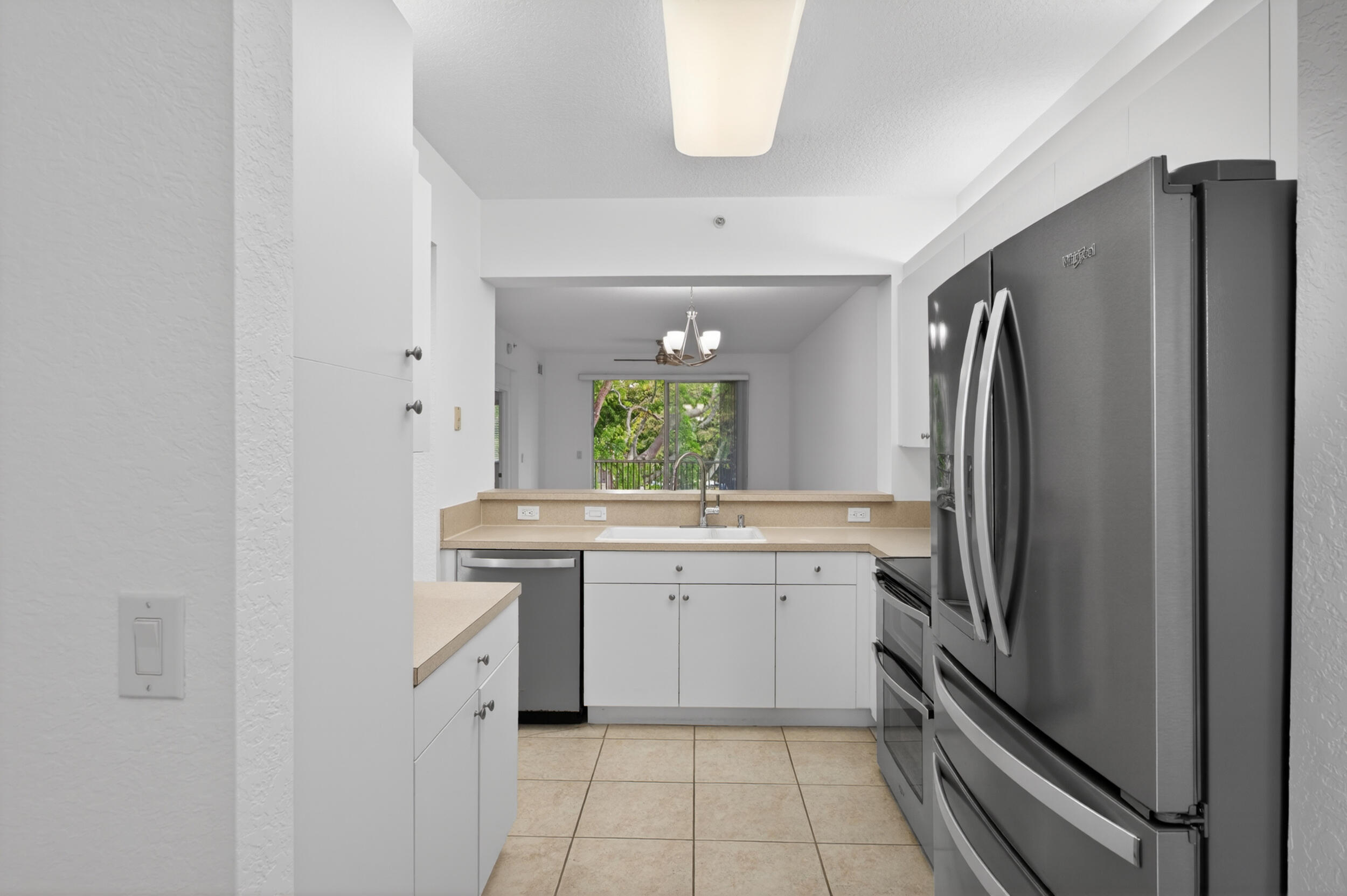 YARDLEY CONDOMINIUM F - Residential