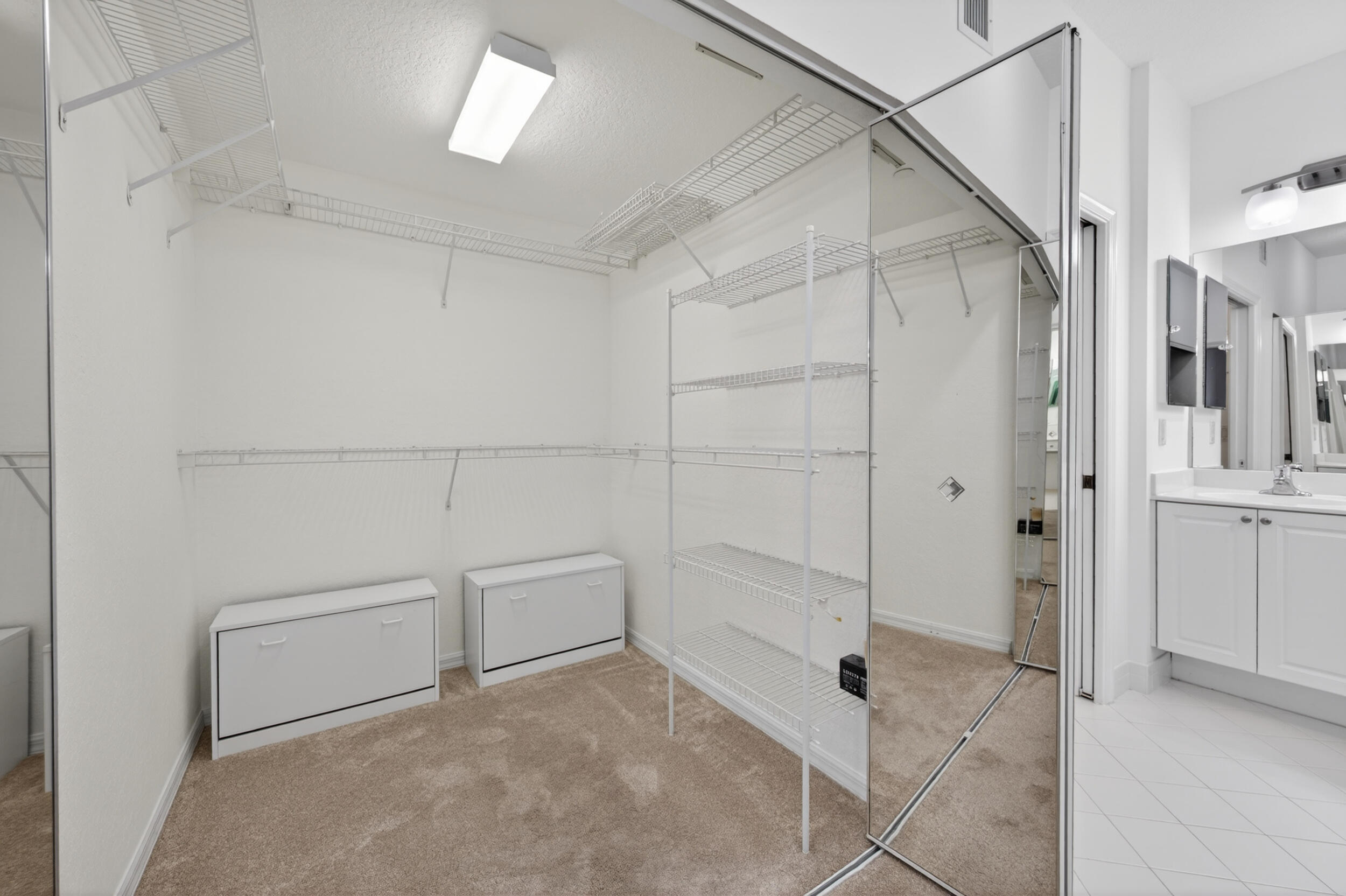 YARDLEY CONDOMINIUM F - Residential