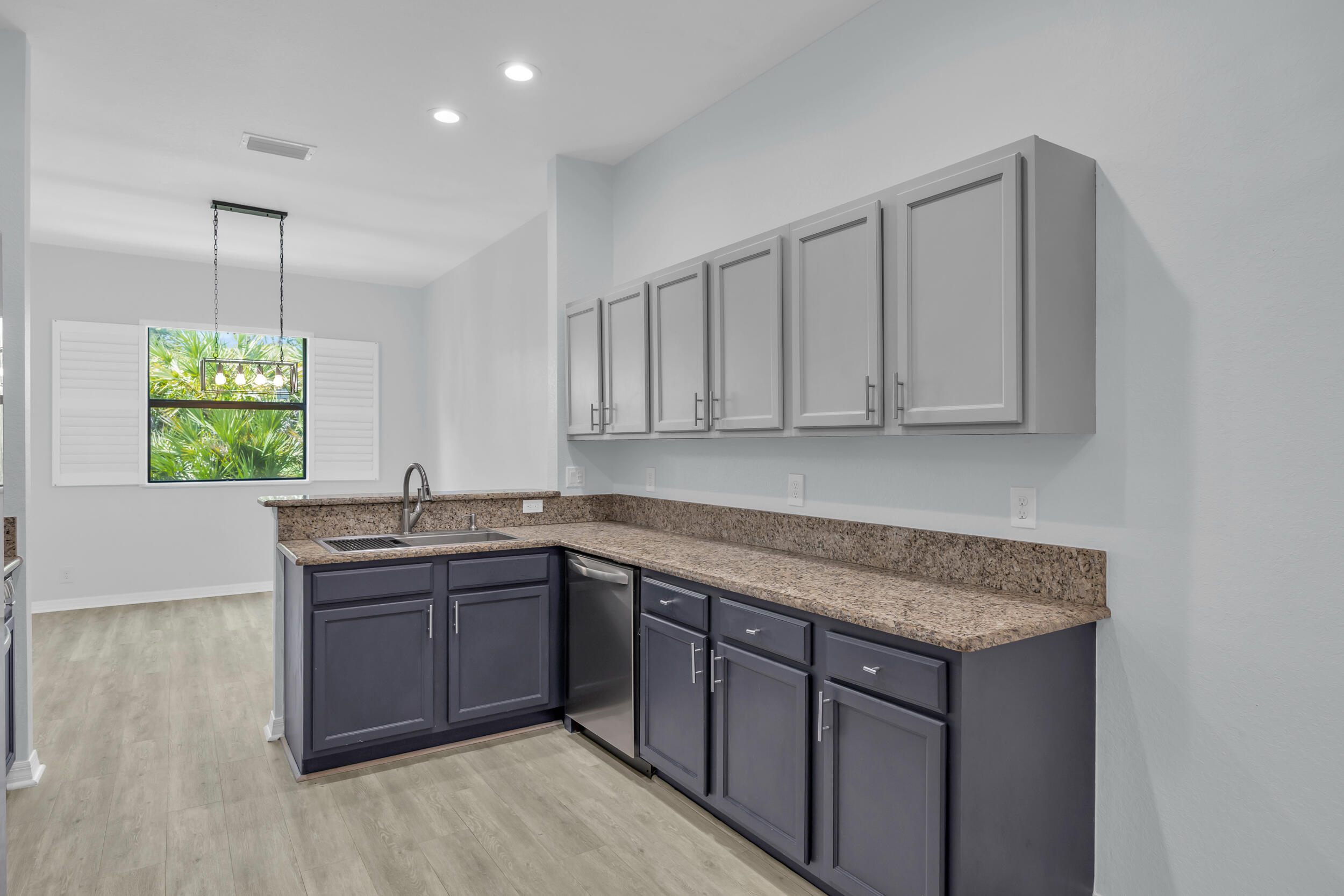 WOODMILL POND CONDO - Residential