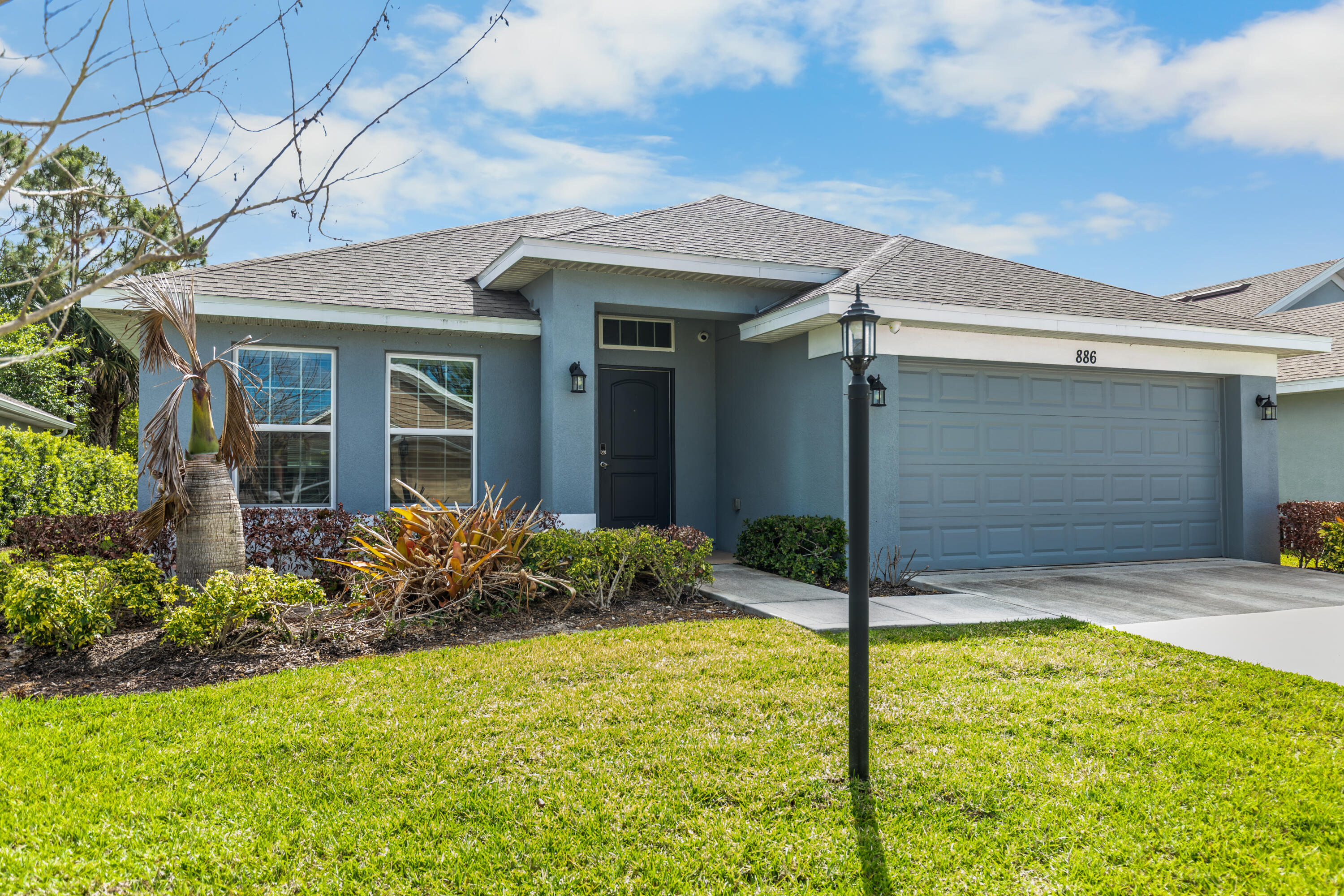 RIVER PLACE ON THE ST LUCIE NO 10 1ST REPLAT - Residential