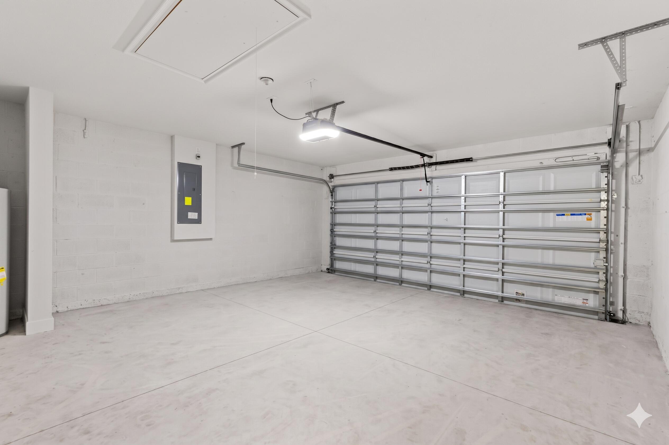 RIVER PLACE ON THE ST LUCIE NO 10 1ST REPLAT - Residential