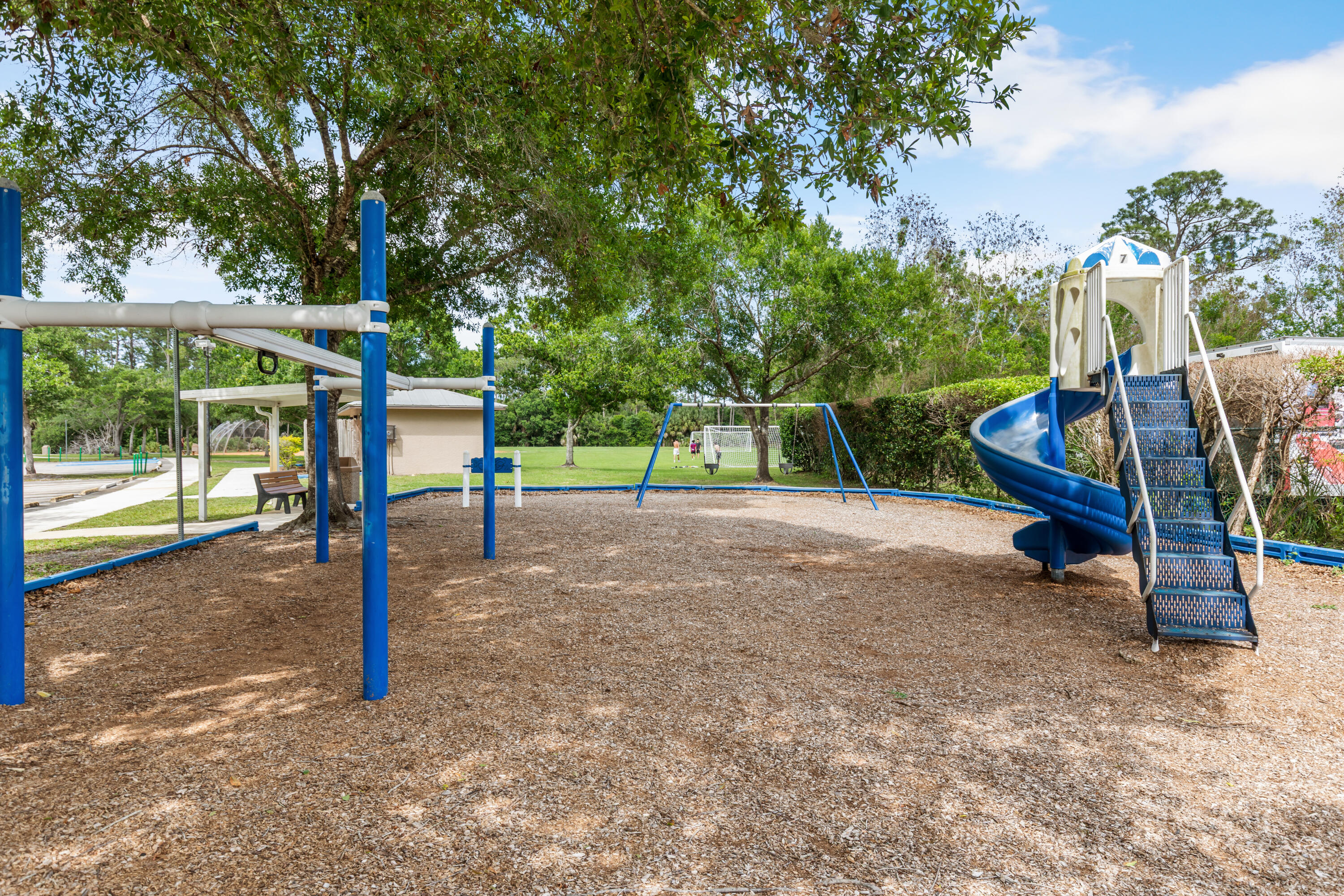 RIVER PLACE ON THE ST LUCIE NO 10 1ST REPLAT - Residential