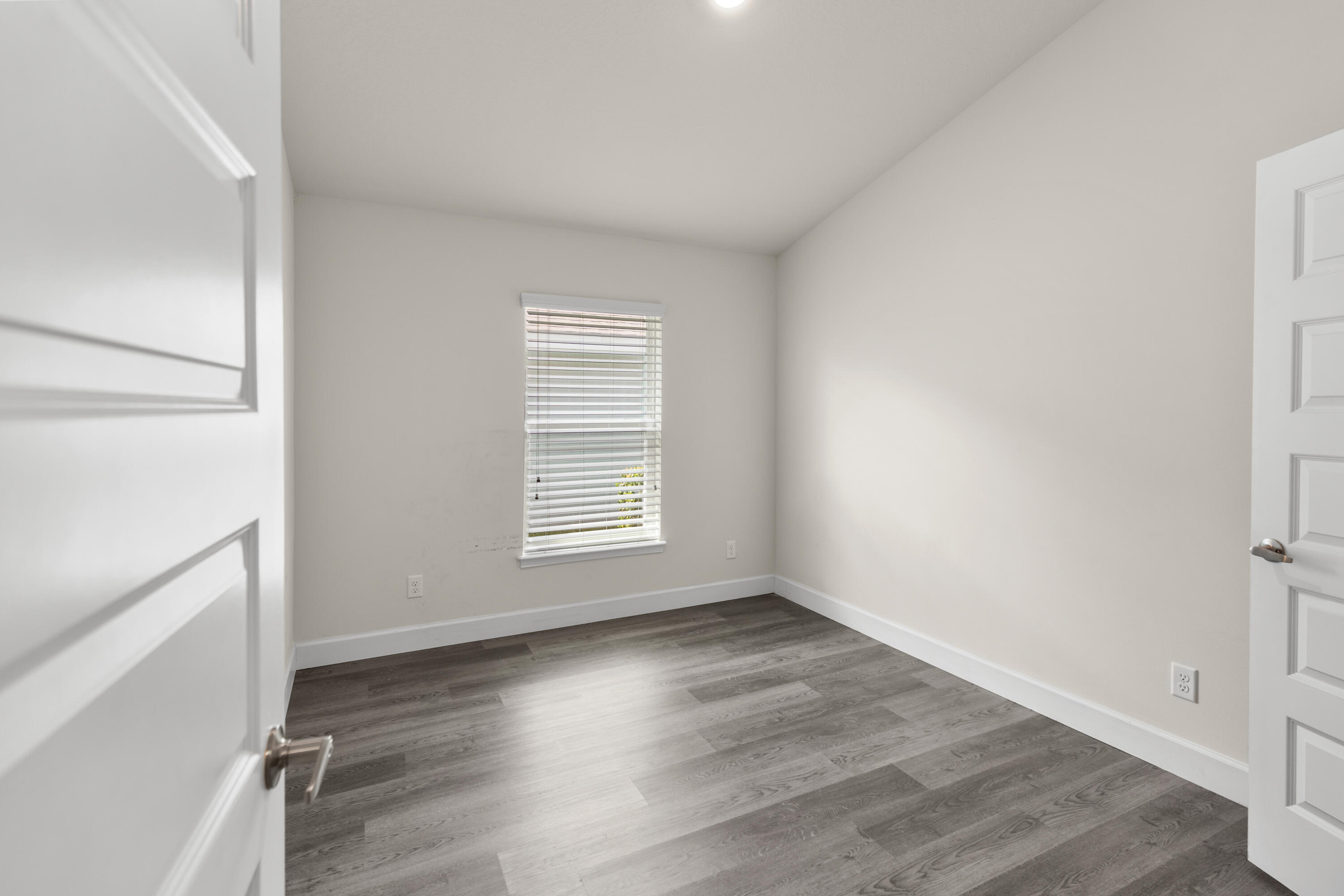 RIVER PLACE ON THE ST LUCIE NO 10 1ST REPLAT - Residential