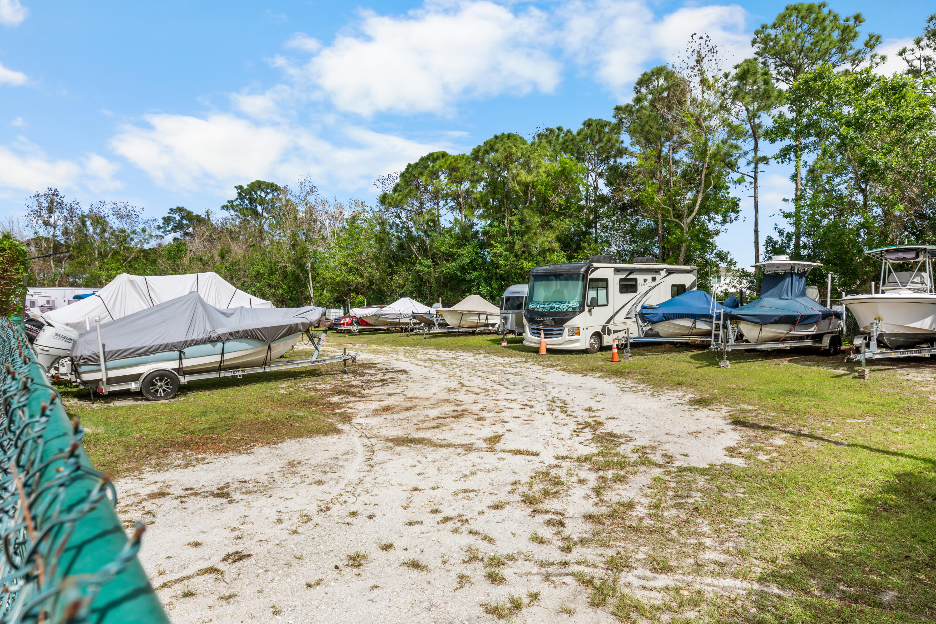 RIVER PLACE ON THE ST LUCIE NO 10 1ST REPLAT - Residential