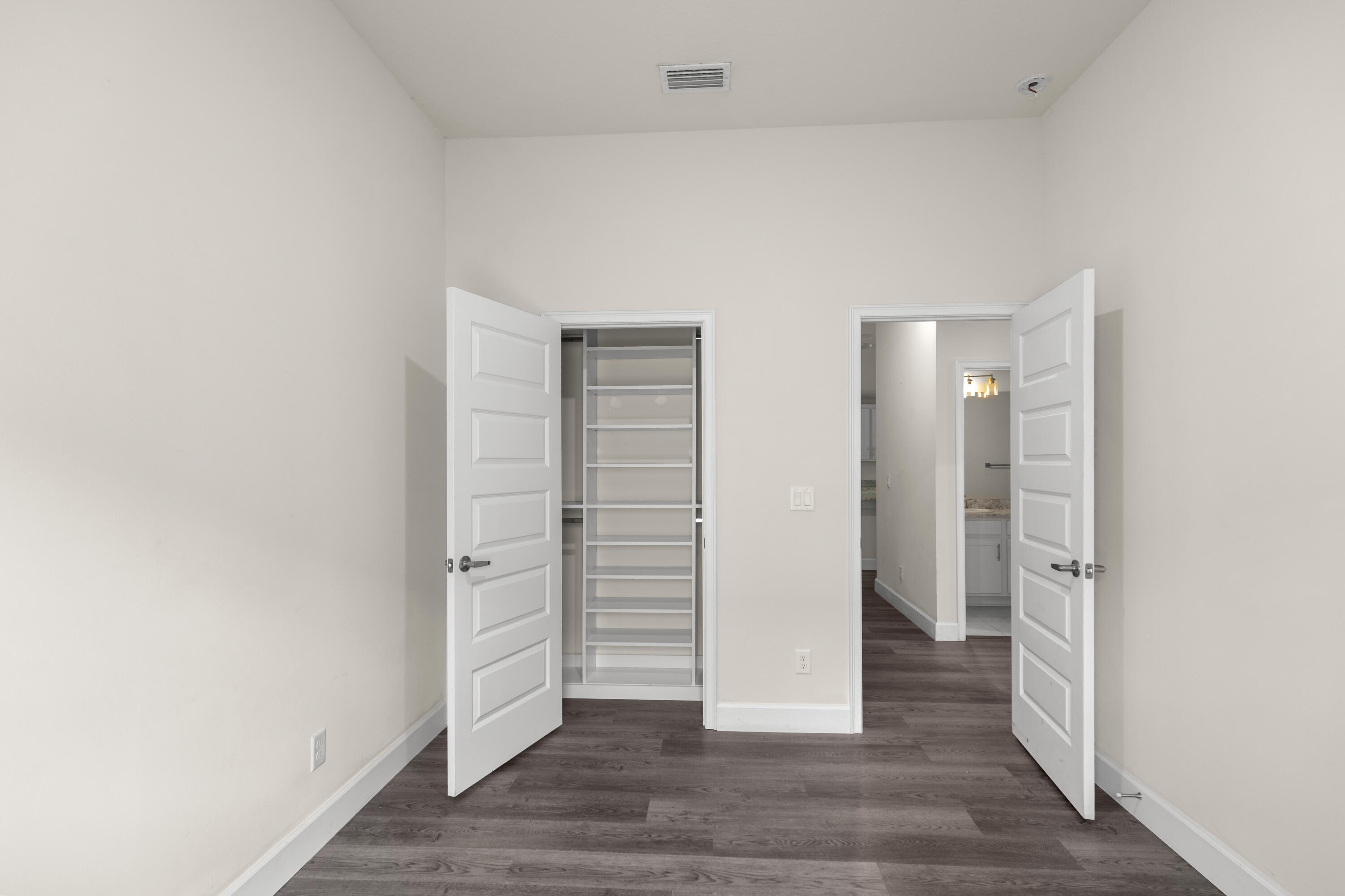 RIVER PLACE ON THE ST LUCIE NO 10 1ST REPLAT - Residential