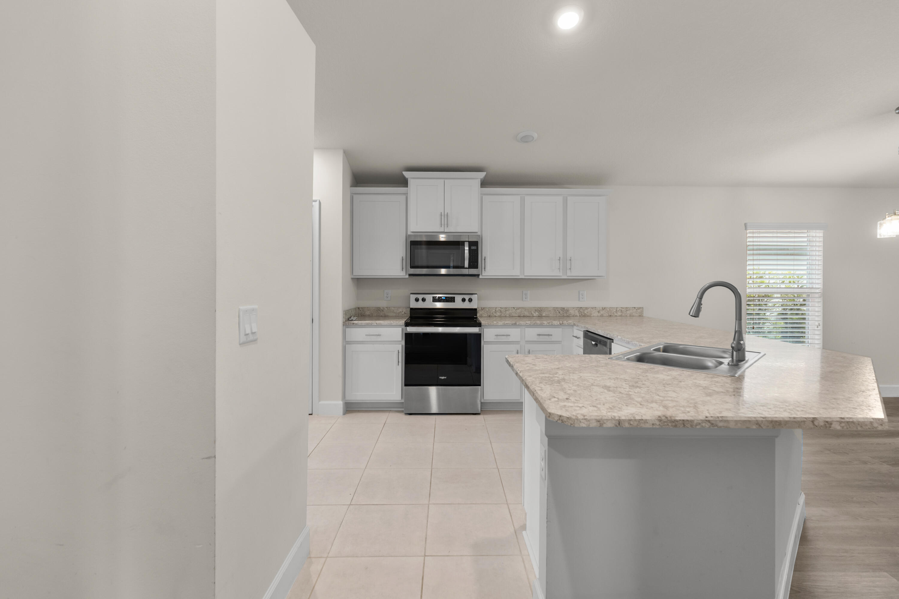 RIVER PLACE ON THE ST LUCIE NO 10 1ST REPLAT - Residential