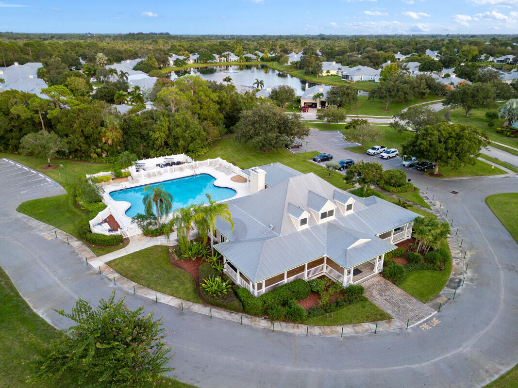 RIVER PLACE ON THE ST LUCIE NO 10 1ST REPLAT - Residential