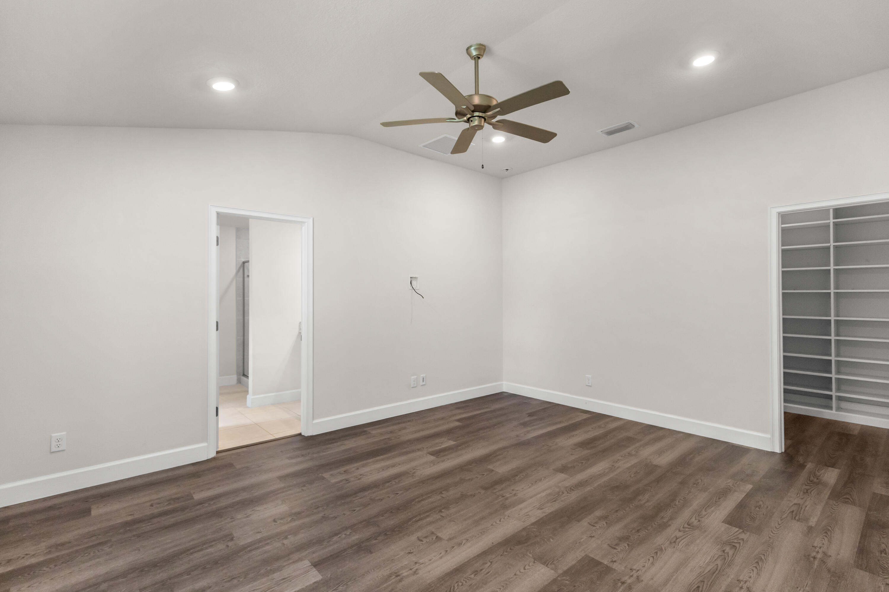 RIVER PLACE ON THE ST LUCIE NO 10 1ST REPLAT - Residential