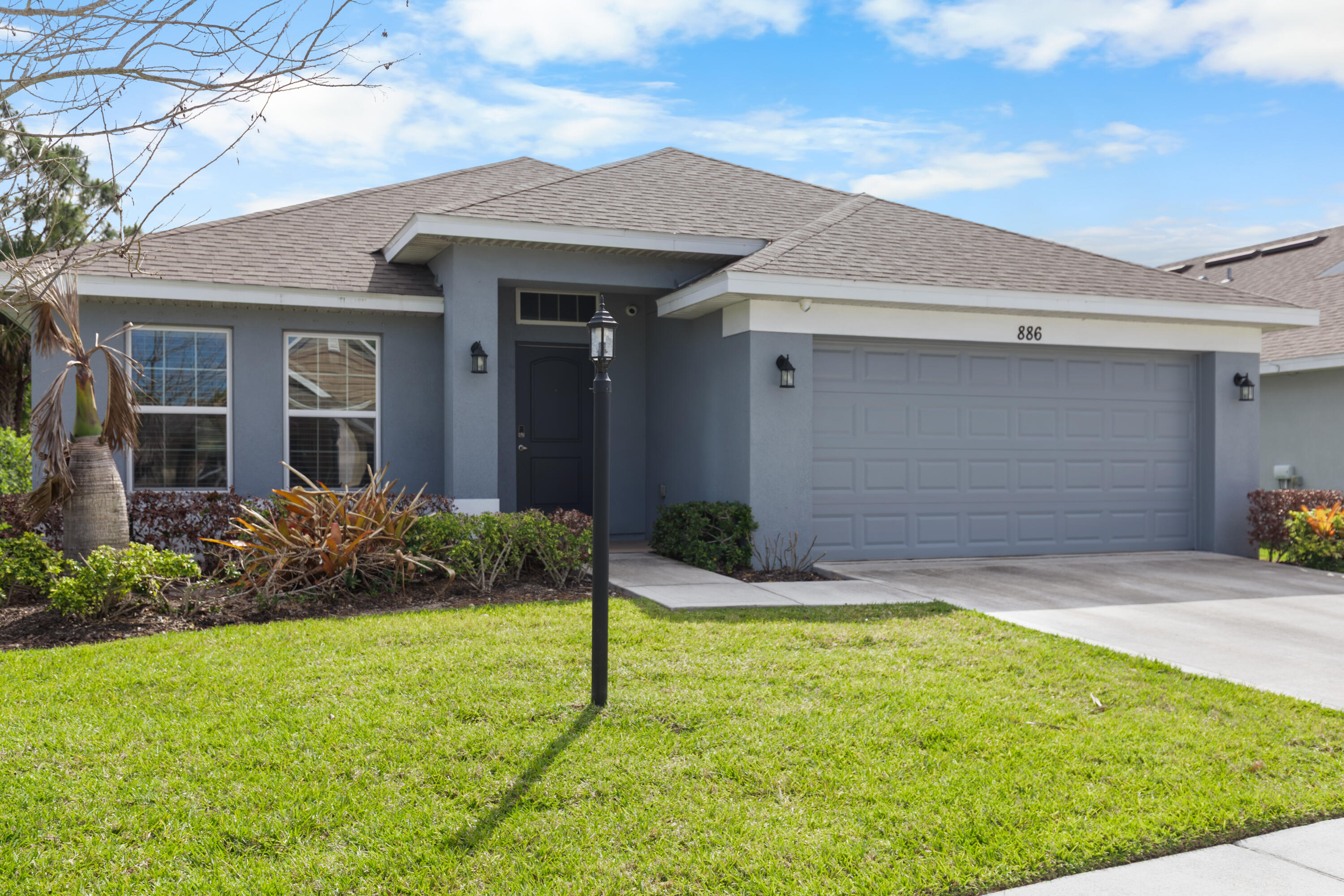 RIVER PLACE ON THE ST LUCIE NO 10 1ST REPLAT - Residential