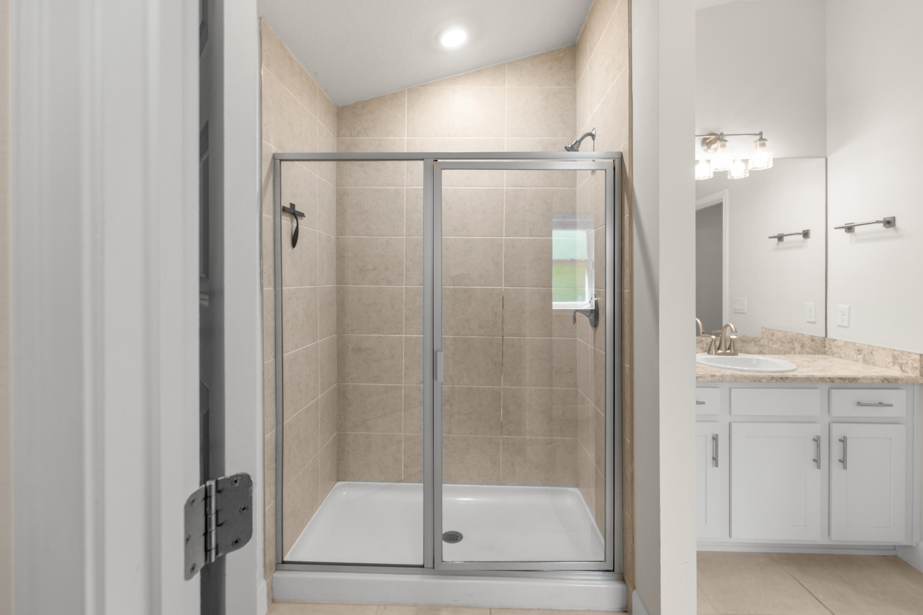 RIVER PLACE ON THE ST LUCIE NO 10 1ST REPLAT - Residential