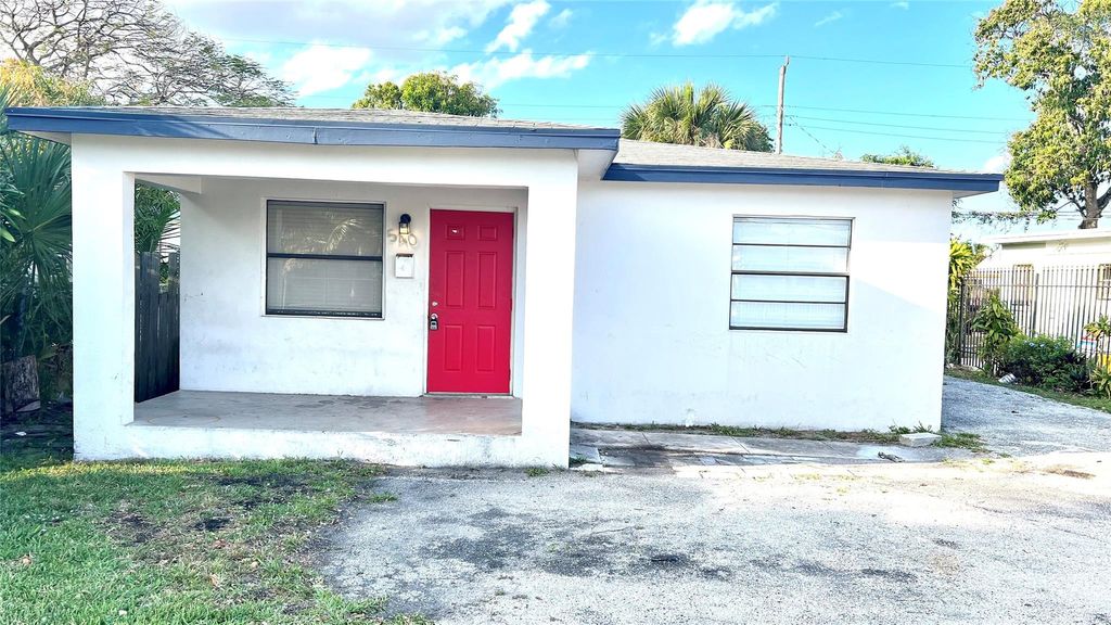 Photo of 540 W 1st St, Riviera Beach, FL 33404 (MLS # F10455222)