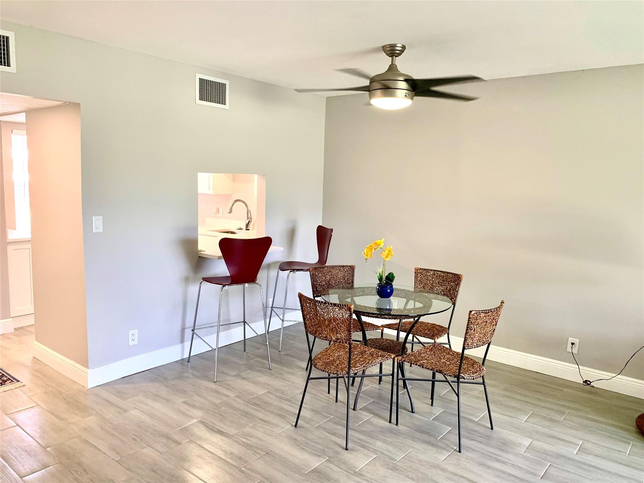 ORIOLE GOLF & TENNIS CLUB - Residential