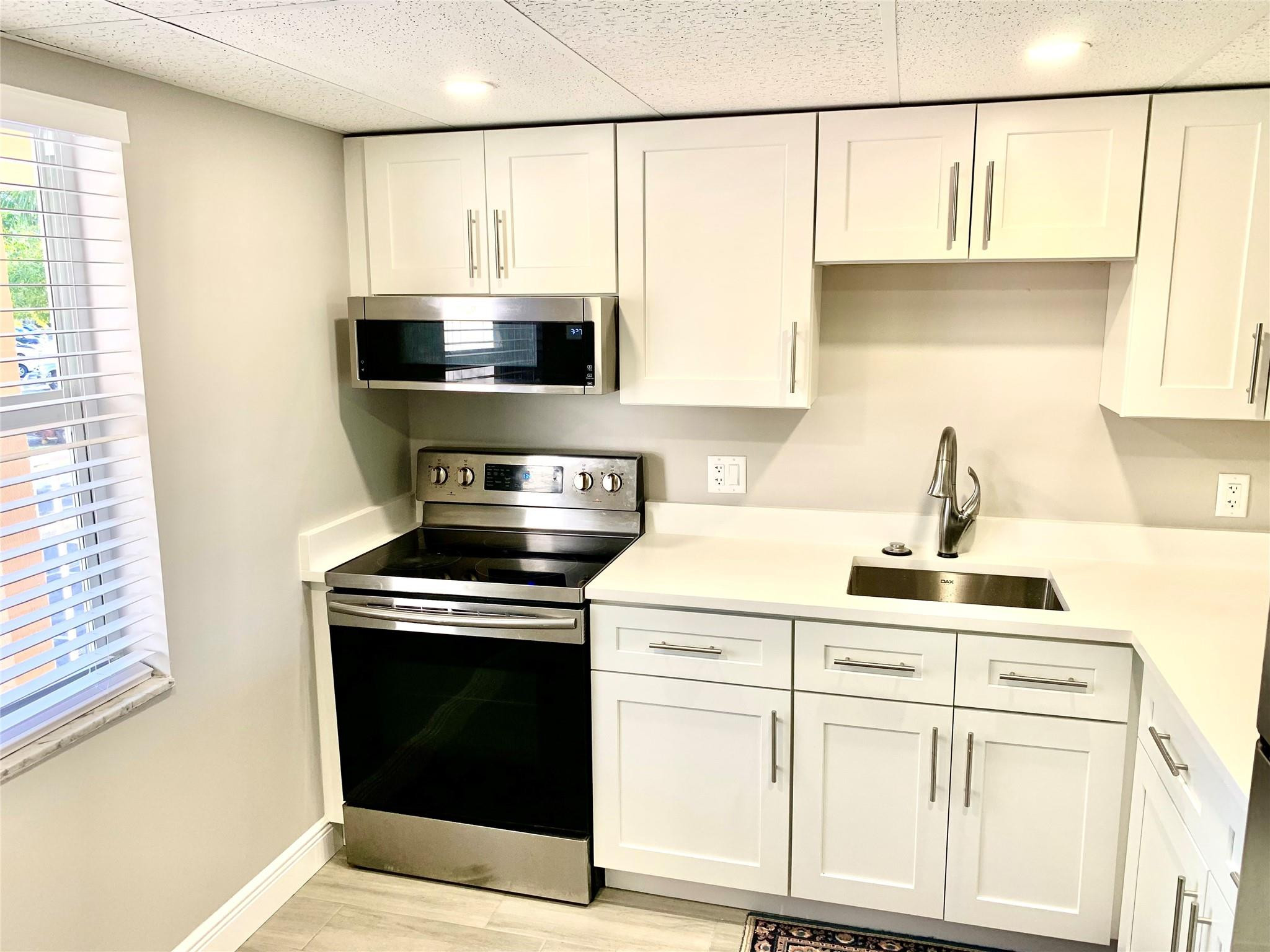 ORIOLE GOLF & TENNIS CLUB - Residential