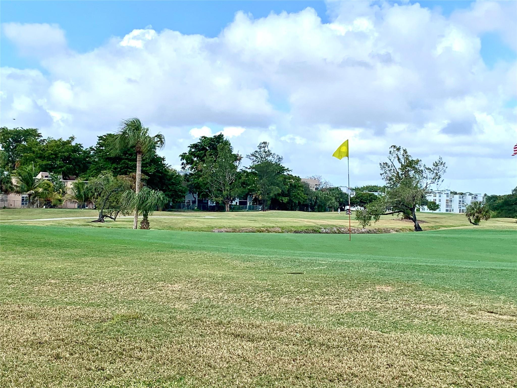 ORIOLE GOLF & TENNIS CLUB - Residential