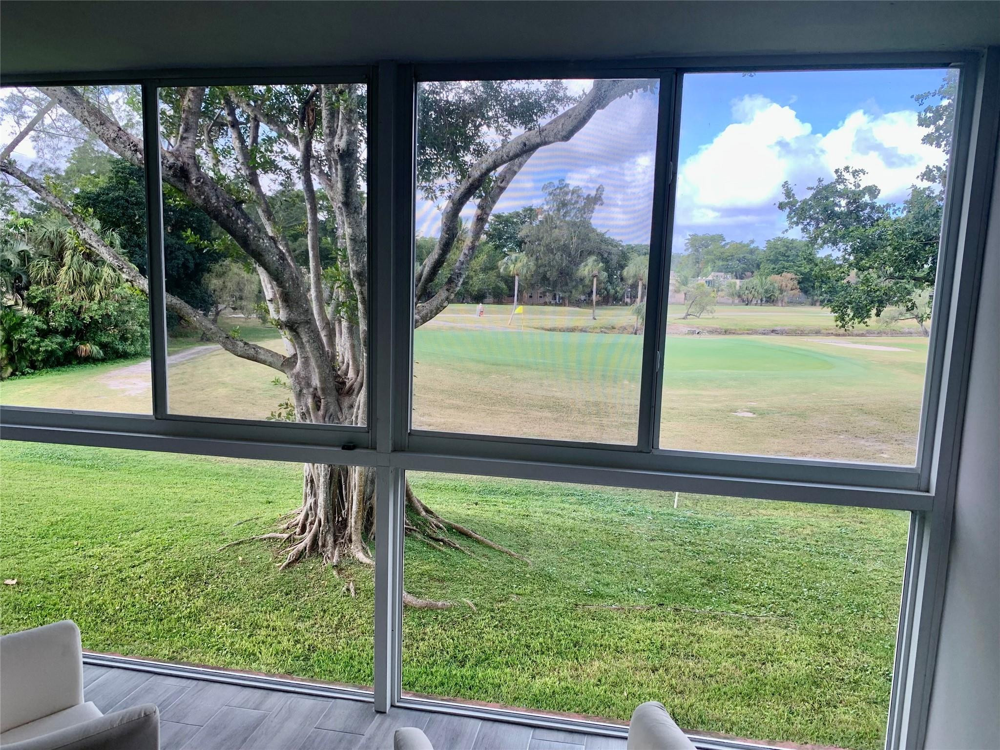 ORIOLE GOLF & TENNIS CLUB - Residential