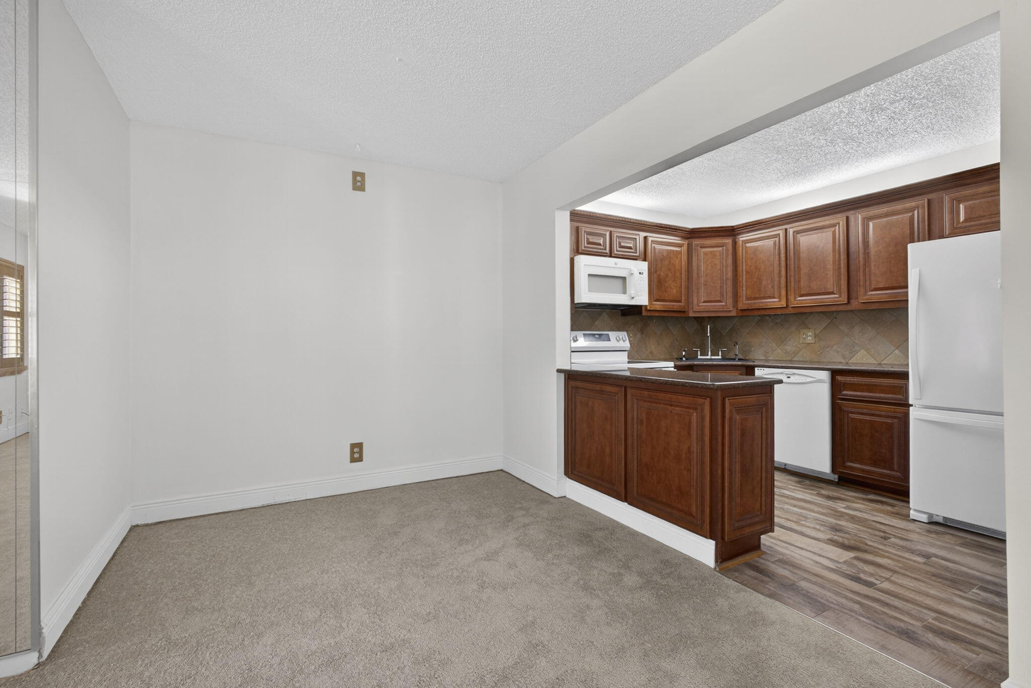 PINE RIDGE III CONDO - Residential