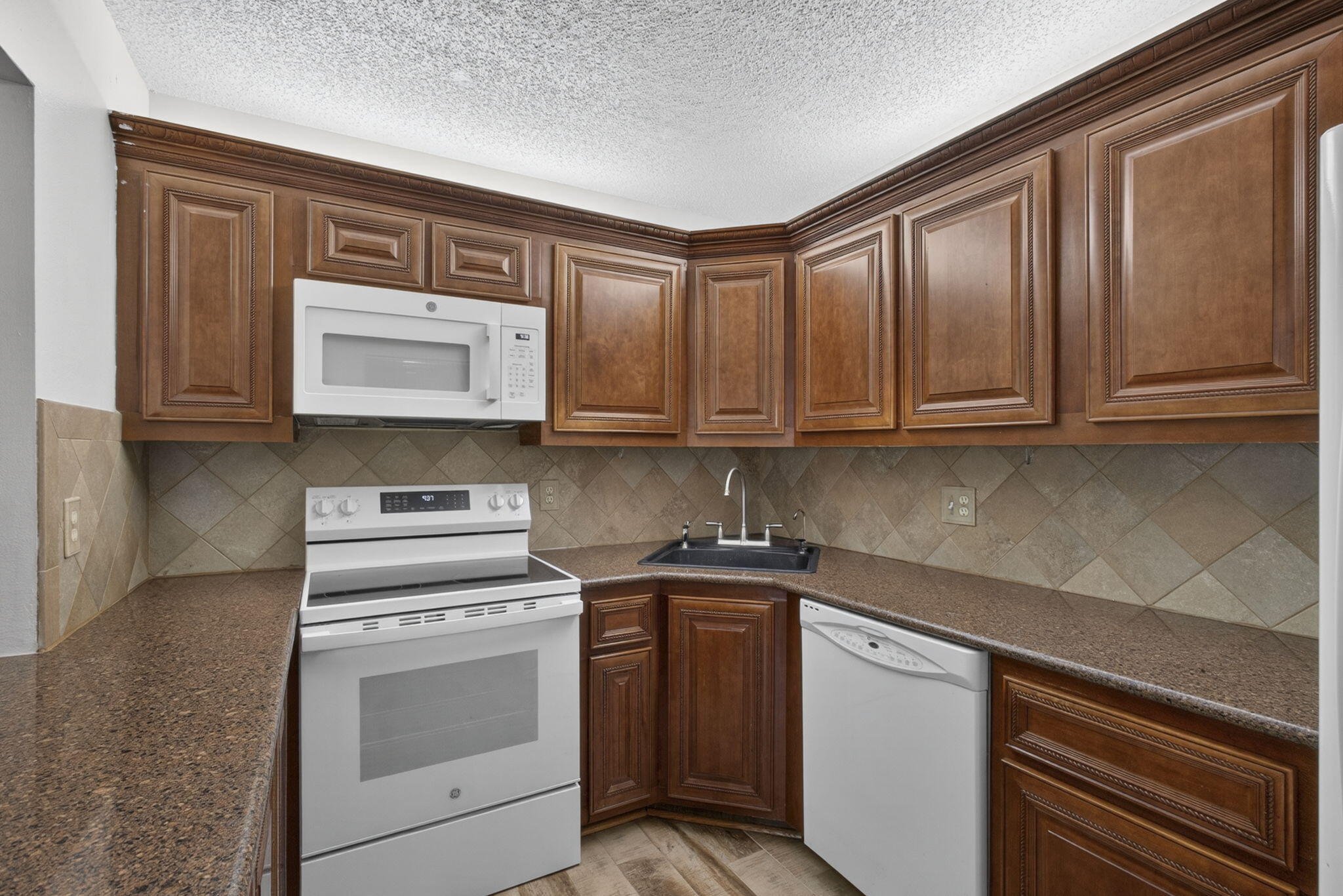 PINE RIDGE III CONDO - Residential