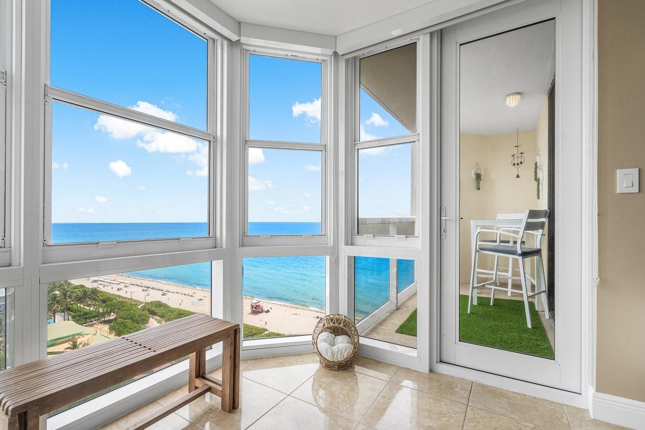 6423 Collins Ave 1608