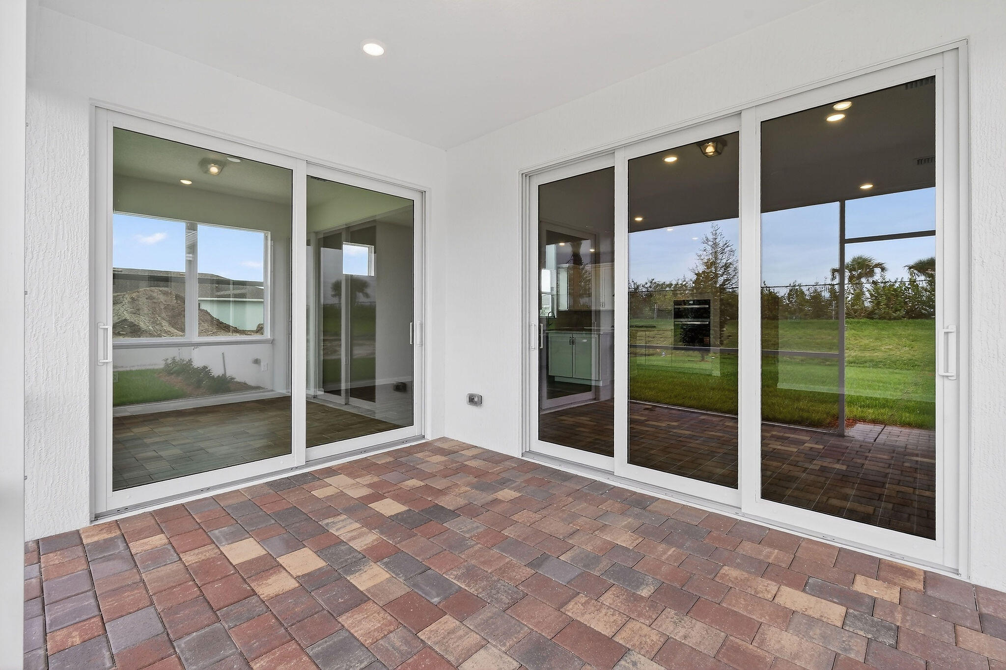 DEL WEBB TRADITION - Residential