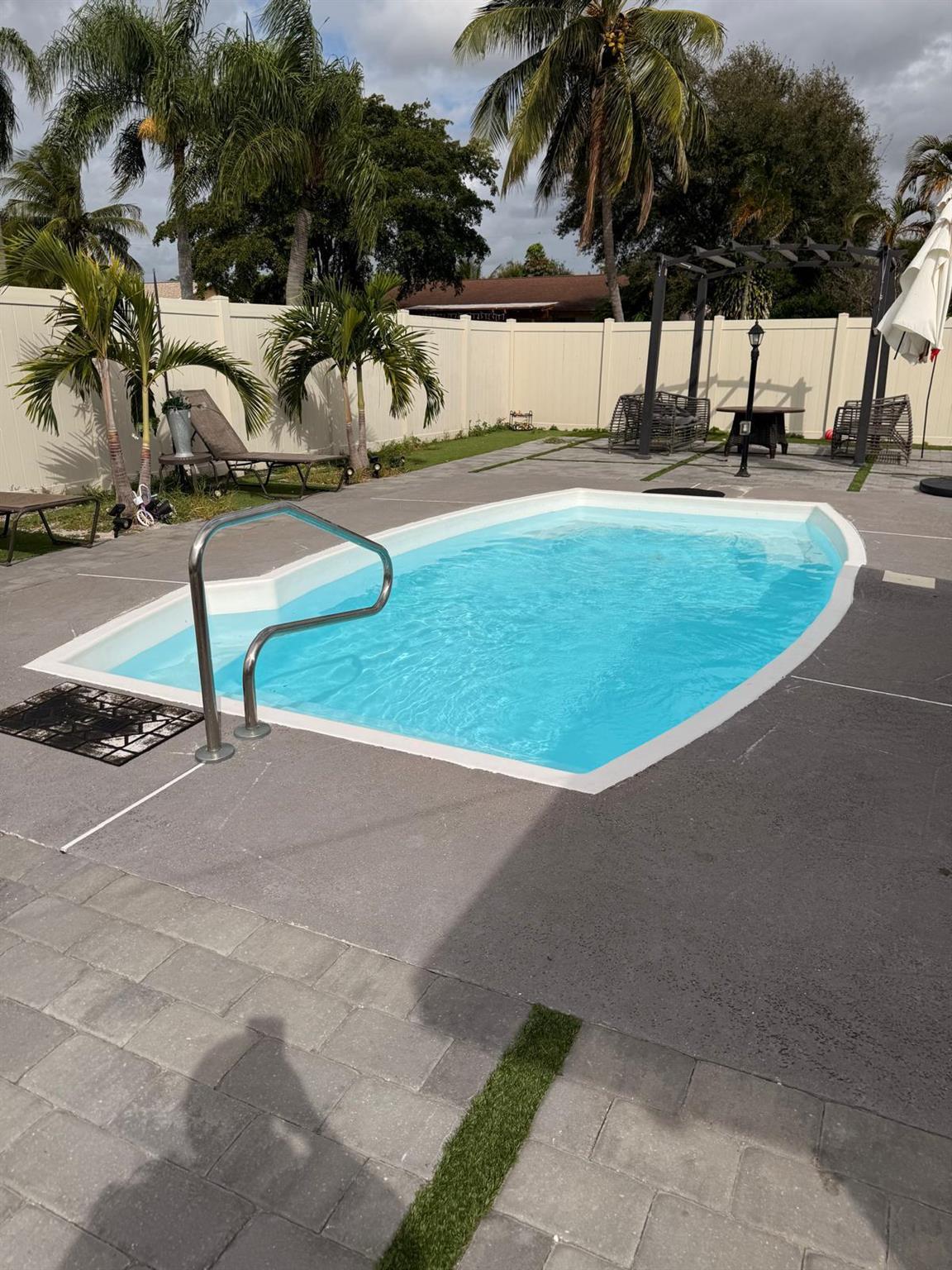 HYPOLUXO VILLAGE 1 - Residential