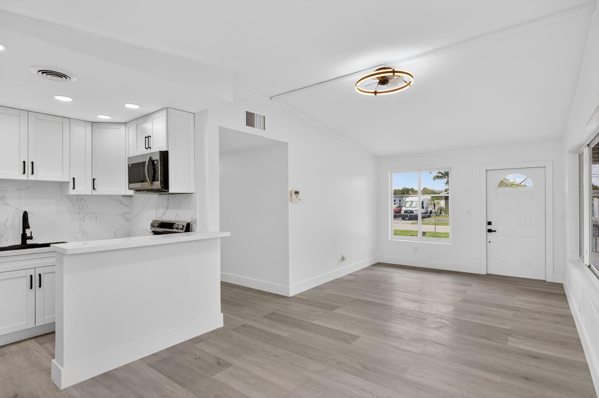 LAKE AIRE ESTATES - Residential