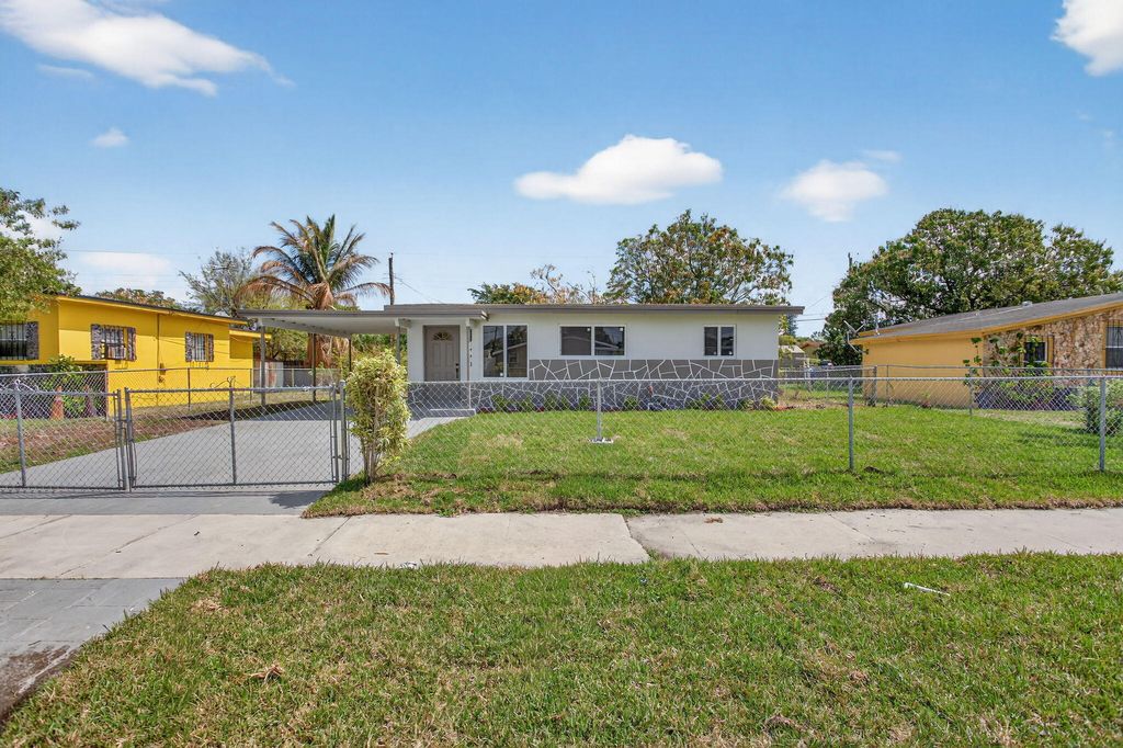 Photo of 1770 NW 26th Avenue, Fort Lauderdale, FL 33311 (MLS # B26000427)