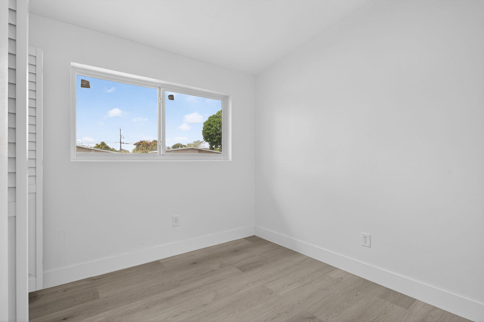 LAKE AIRE ESTATES - Residential