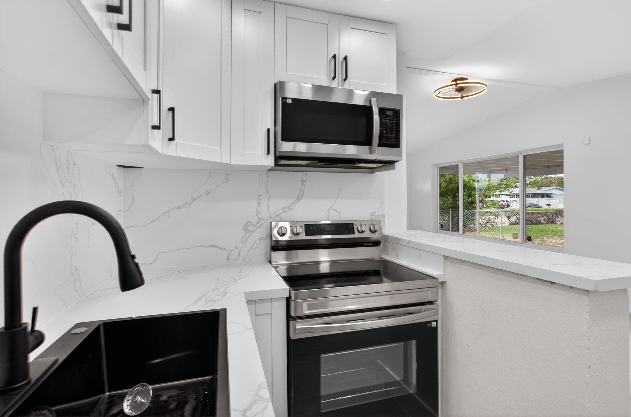 LAKE AIRE ESTATES - Residential